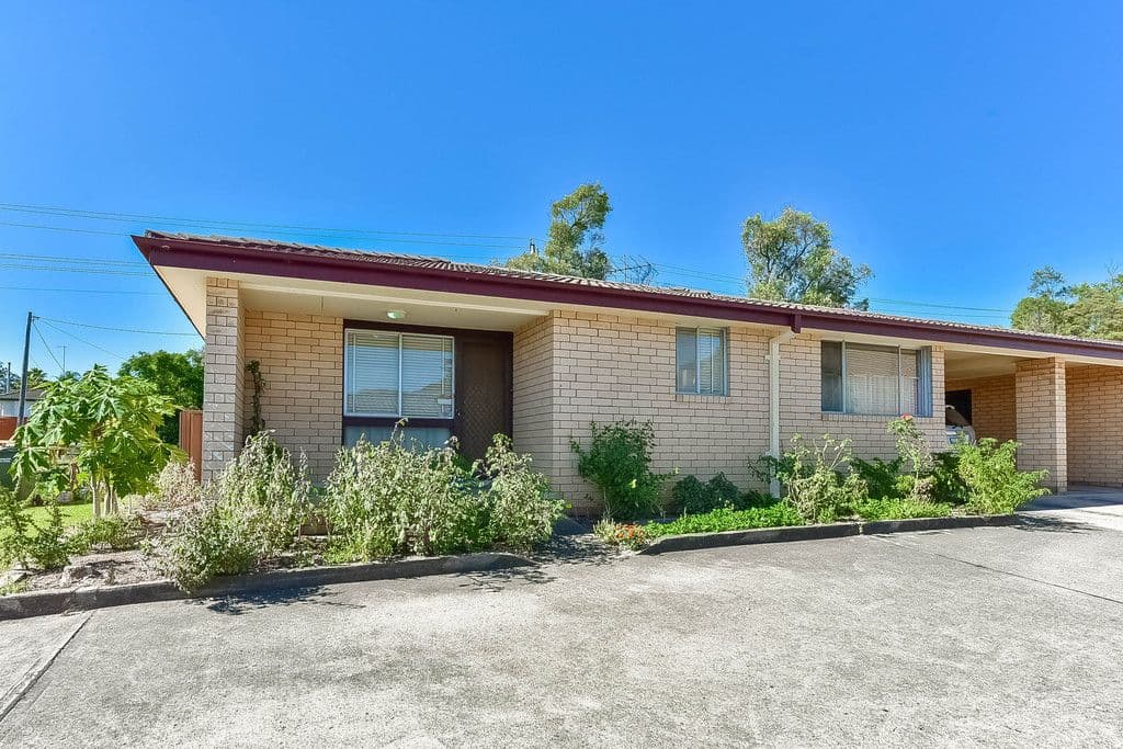 24 Atchison Road, Macquarie Fields NSW 2564, Macquarie Fields - Image 1