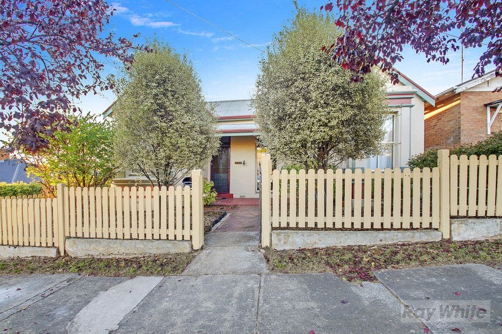 2 Victoria Parade, Goulburn - Image 1