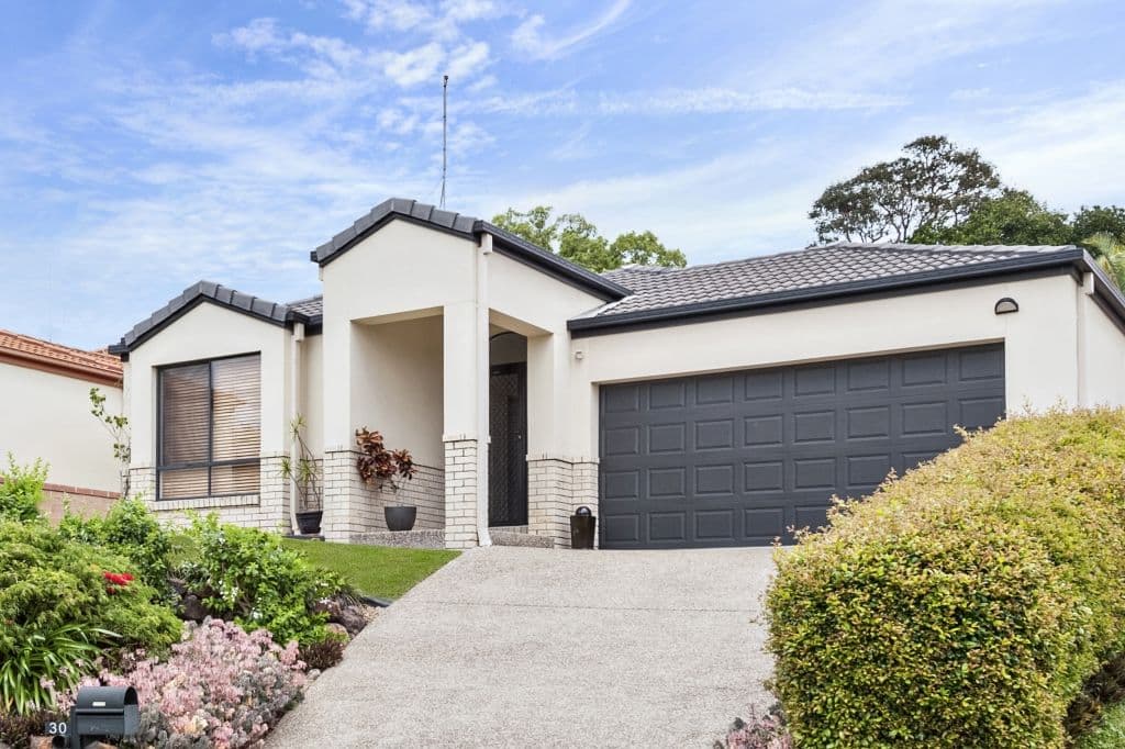 30 Comenara Crescent, Banora Point - Image 1