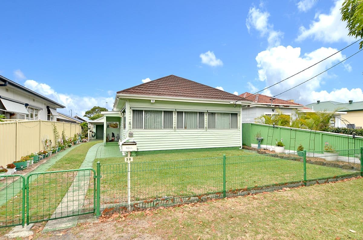 30 Uligandi Street, Ettalong Beach - Image 1