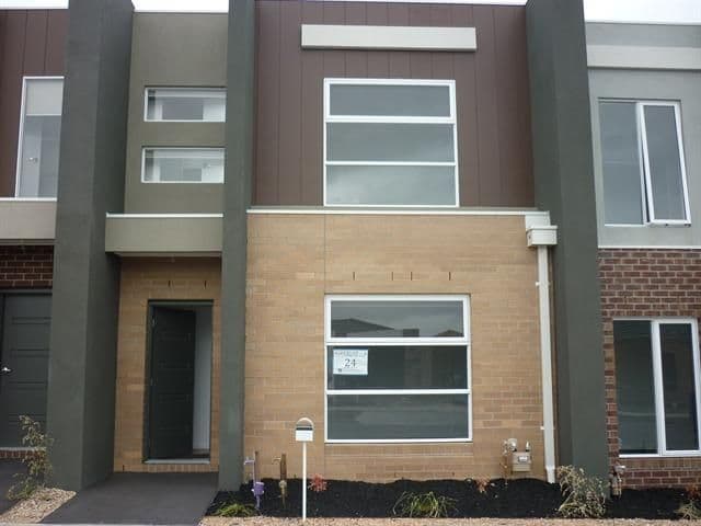10 Palmero Street, Epping VIC 3076, Epping - Image 1