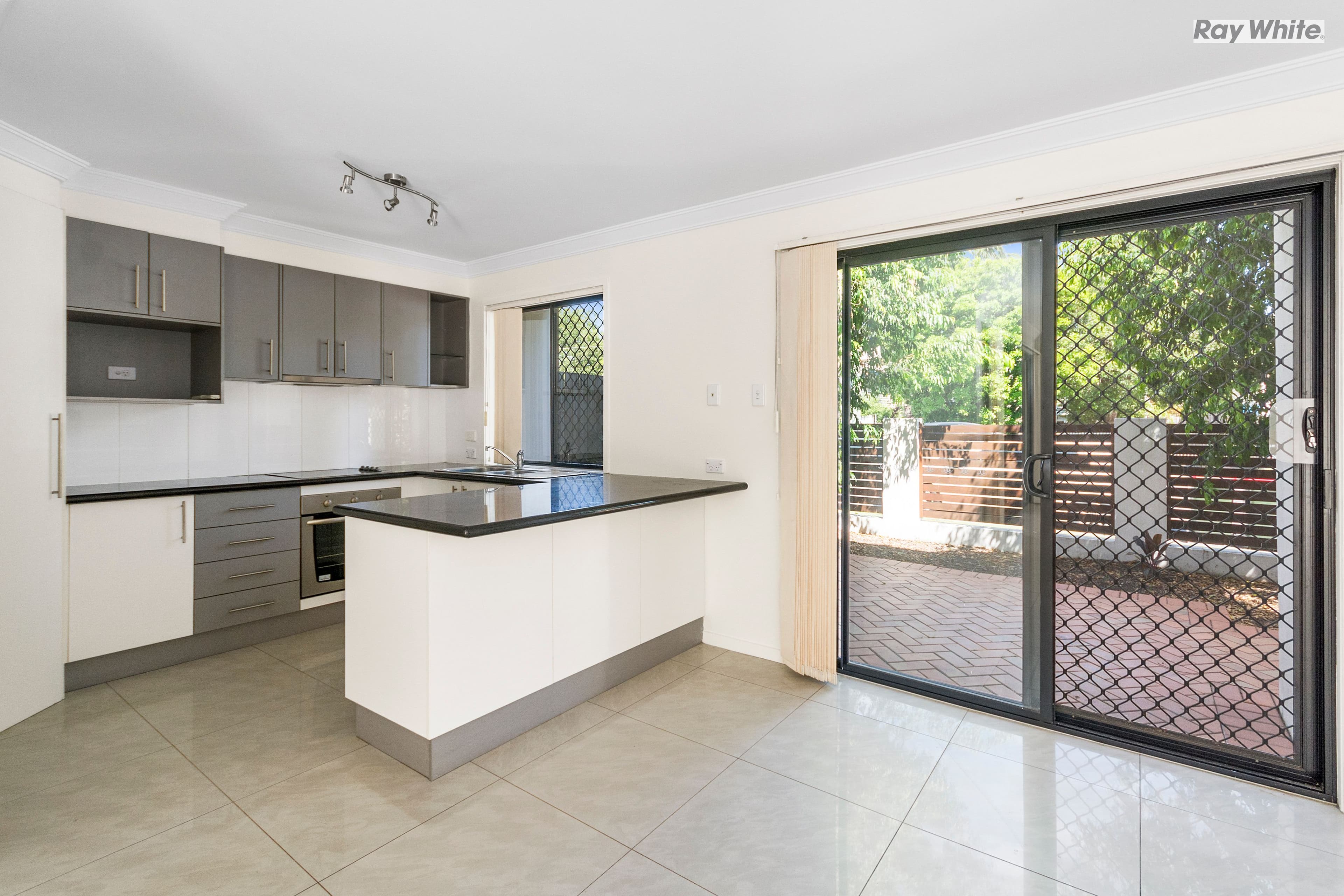 32 Earl Street, Greenslopes QLD 4120, Greenslopes - Image 1