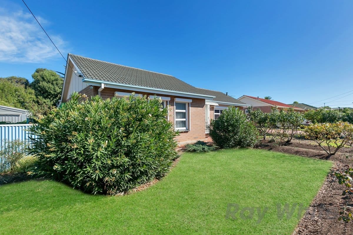 9 Pearce Street, O'Sullivan Beach SA 5166, O'Sullivan Beach - Image 1