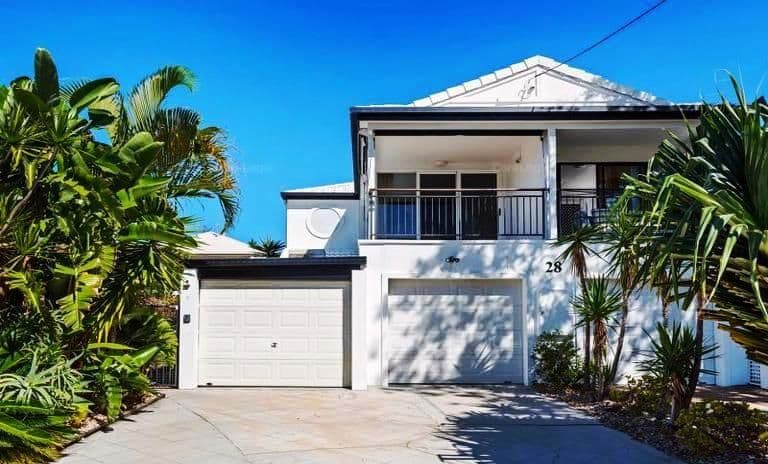28 Mawarra Street, Chevron Island QLD 4217, Chevron Island - Image 1