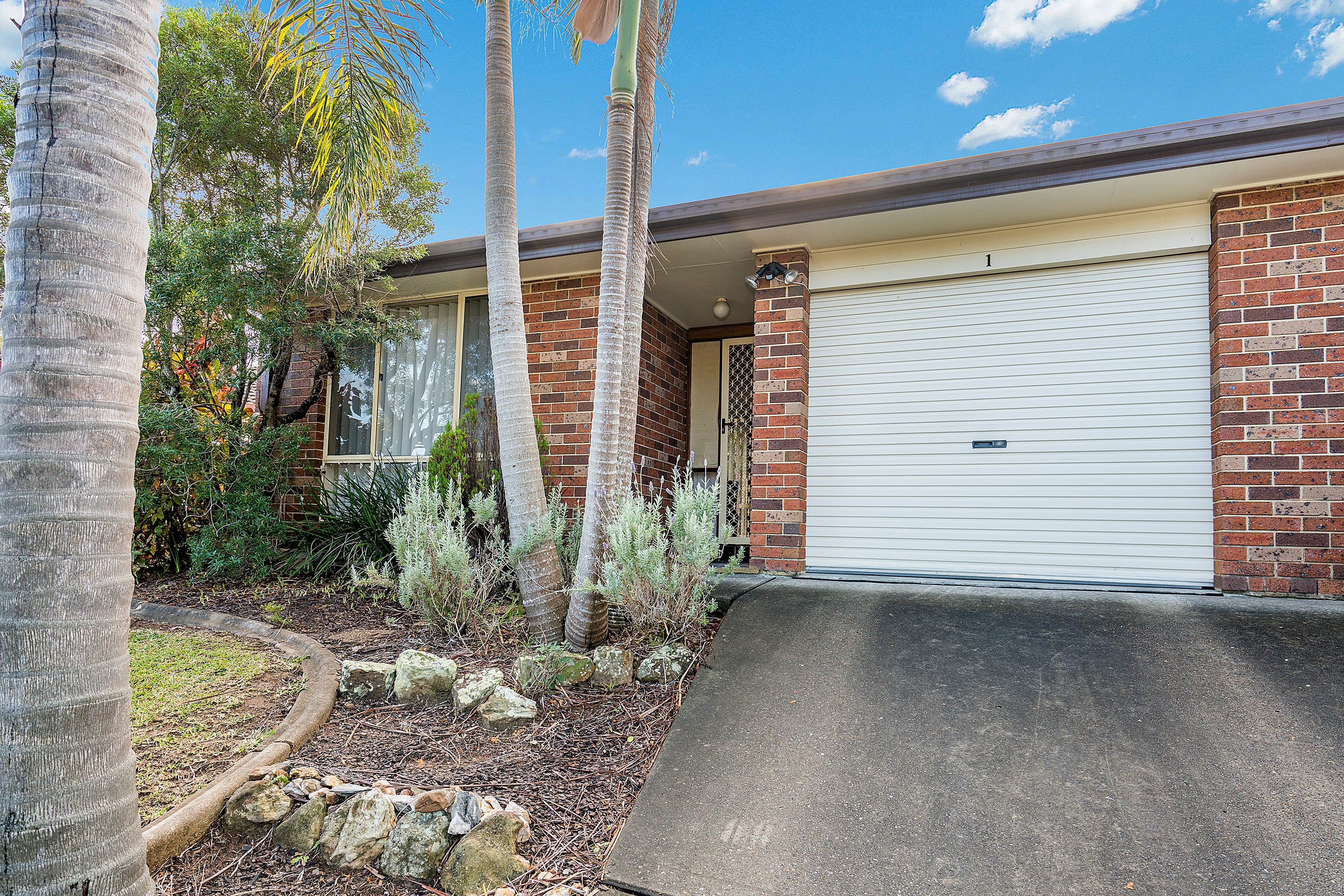 4 Bolton Street, Bateau Bay NSW 2261, Bateau Bay - Image 1