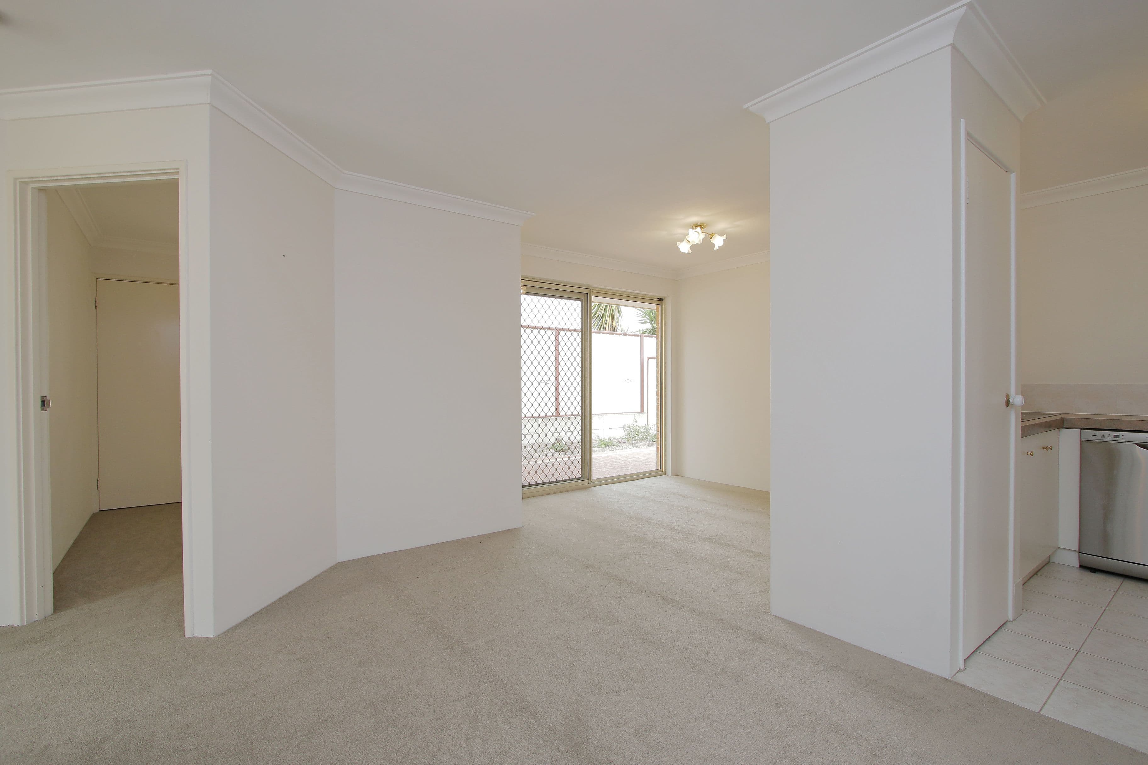 6 Lansing Street, Queens Park WA 6107, Queens Park - Image 1