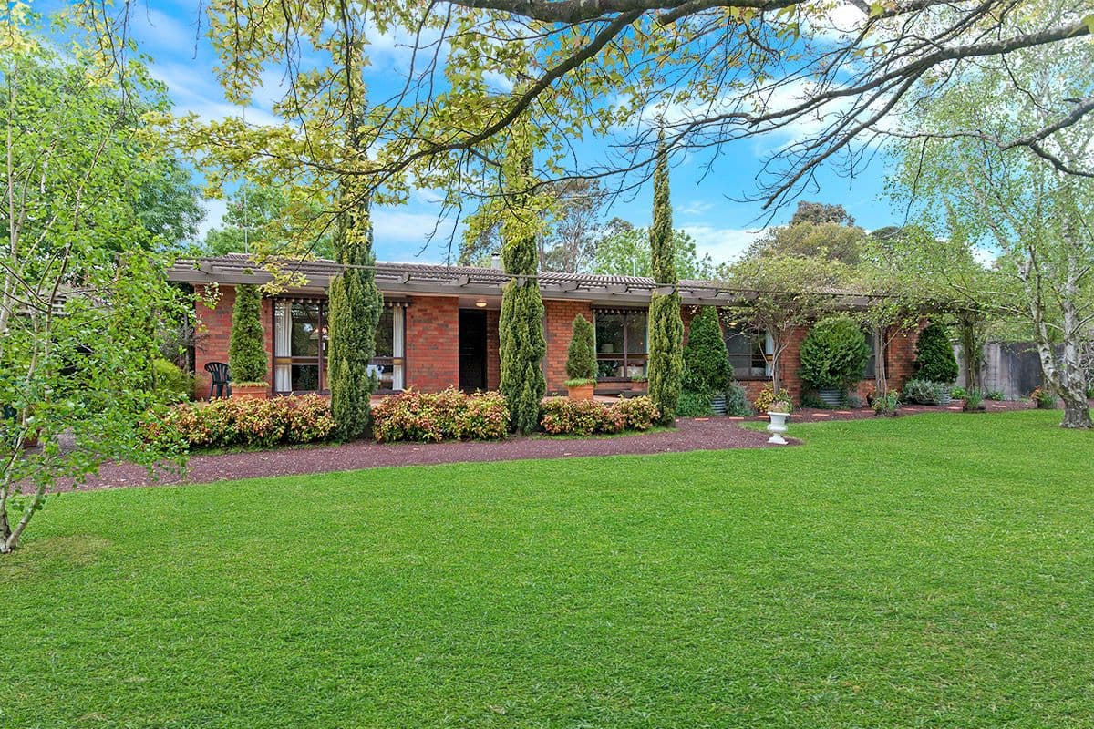8020 Port Fairy Road, Hamilton VIC 3300, Hamilton - Image 1