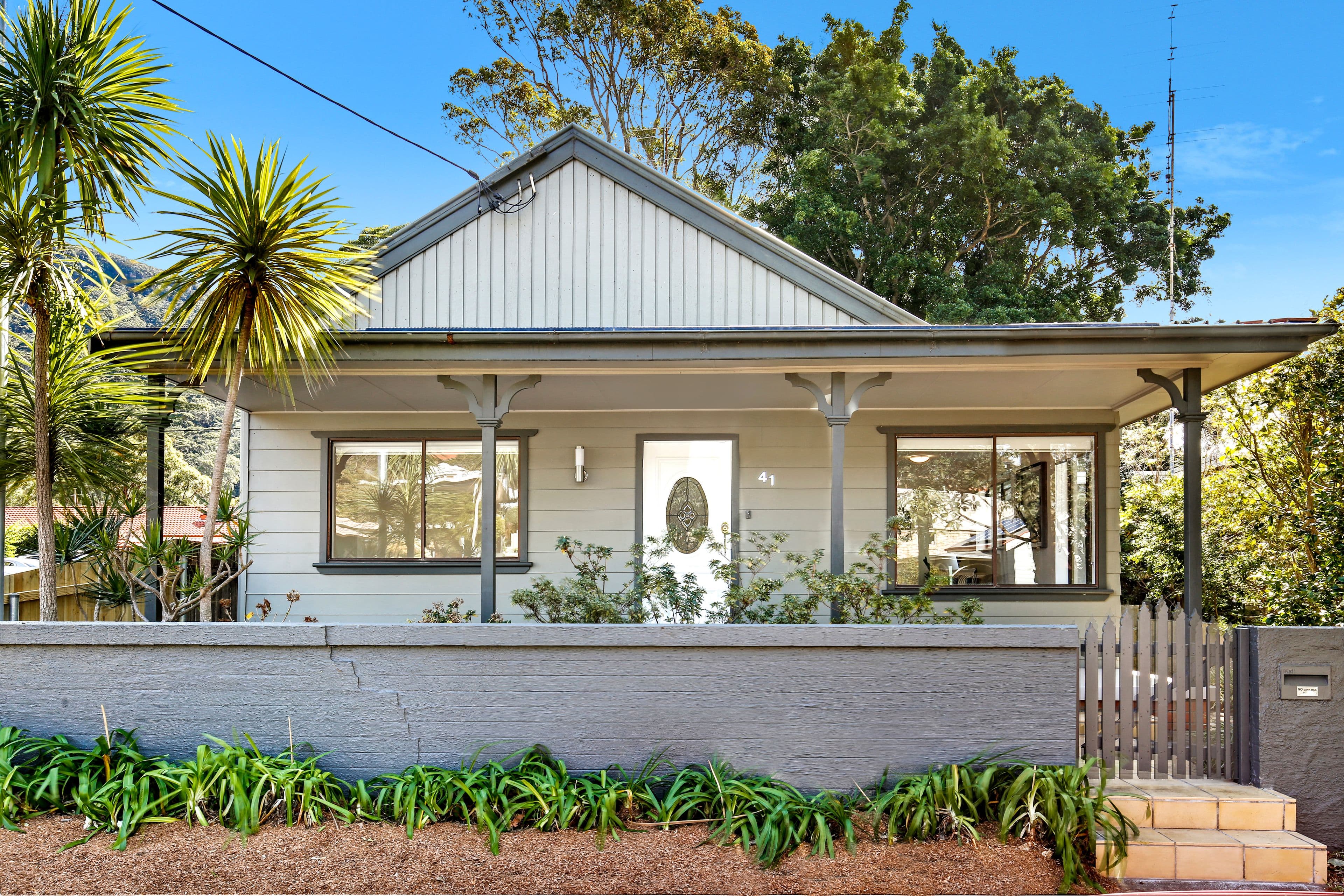 41 Moore Street, Austinmer - Image 1