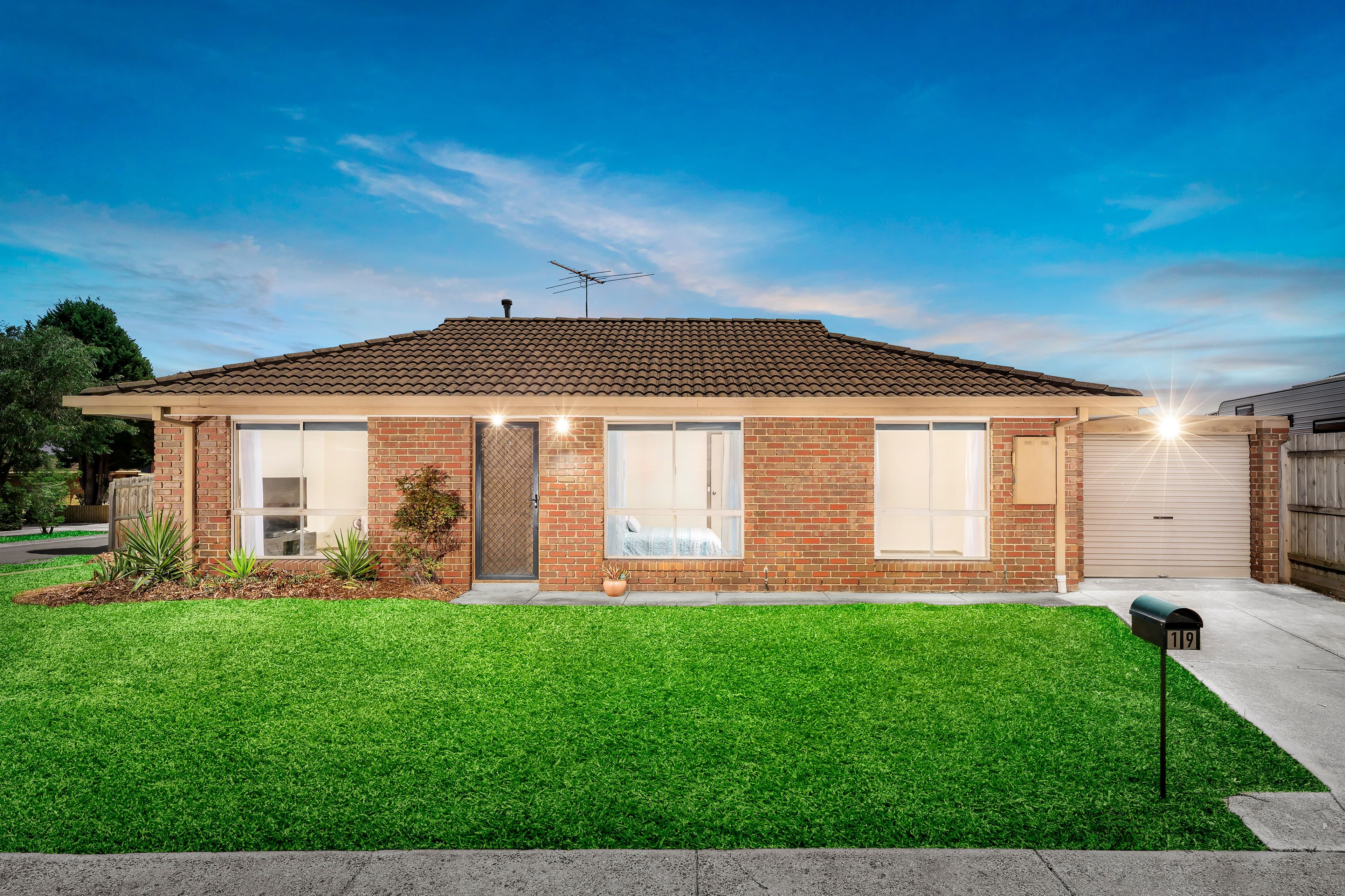 19 Pickworth Drive, Mill Park VIC 3082, Mill Park - Image 1