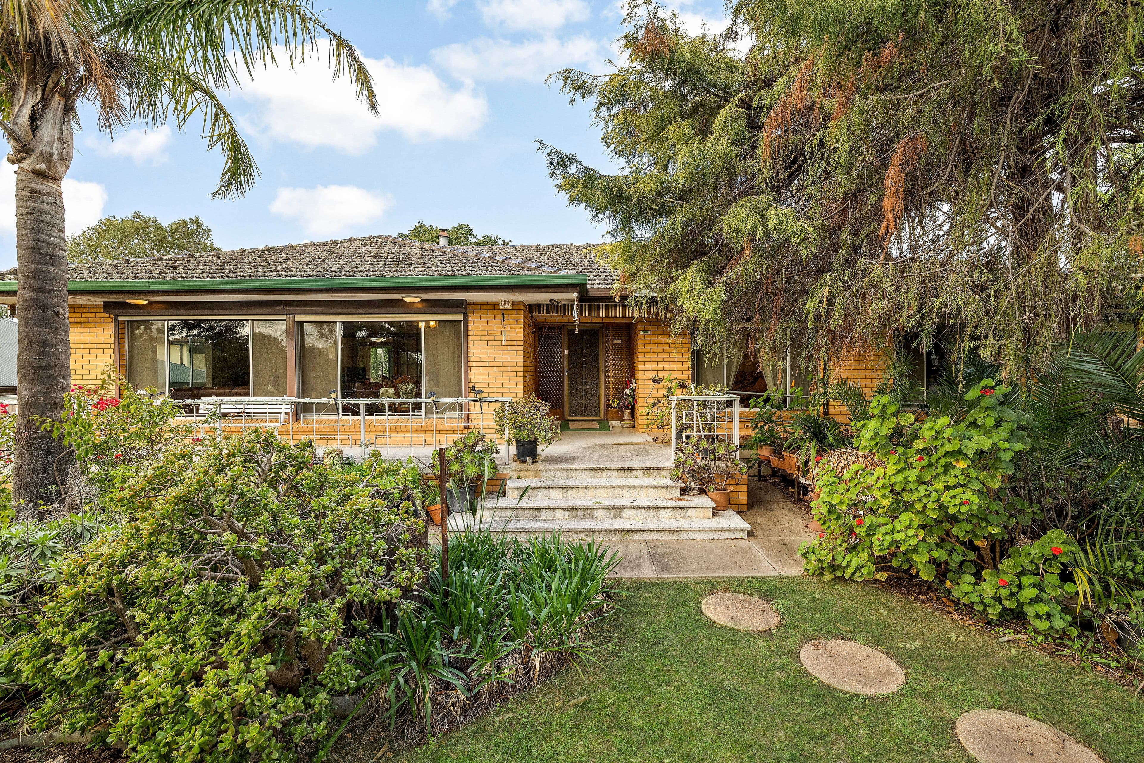 21 Radnor Avenue, Rostrevor SA 5073, Rostrevor - Image 1