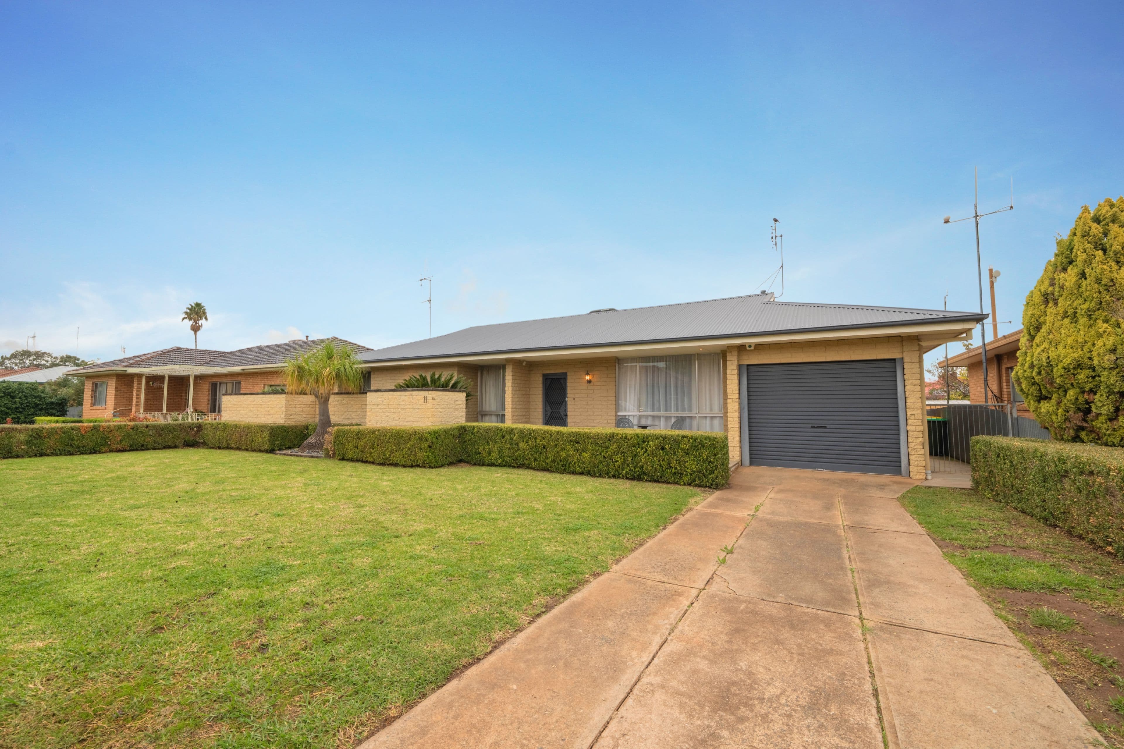 11 Downes Crescent, Parkes NSW 2870, Parkes - Image 1