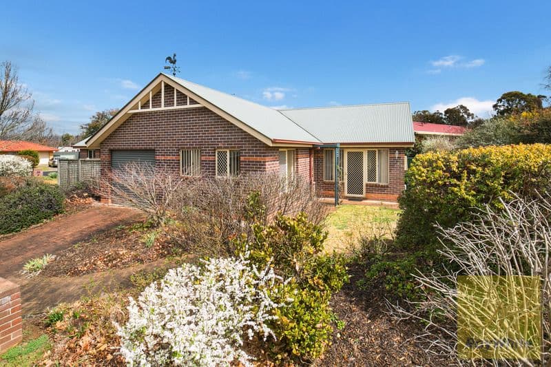 7B Fiona Place, Armidale NSW 2350, Armidale - Image 1