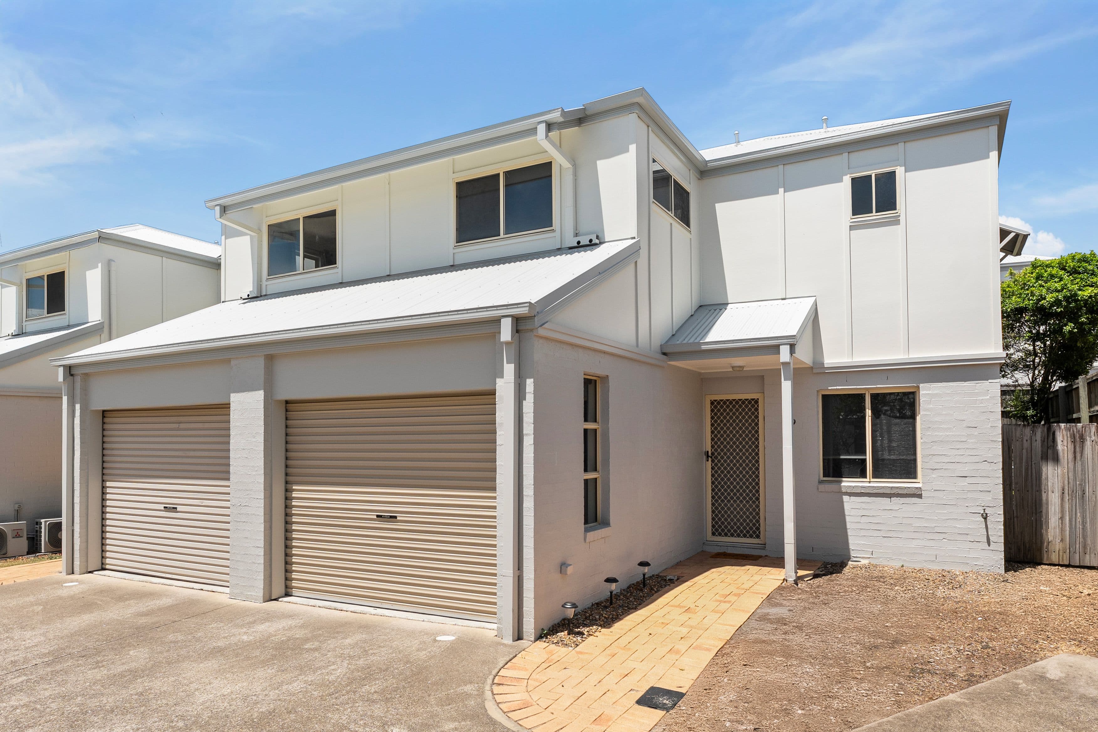 11 Oakmont Avenue, Oxley QLD 4075, Oxley - Image 1