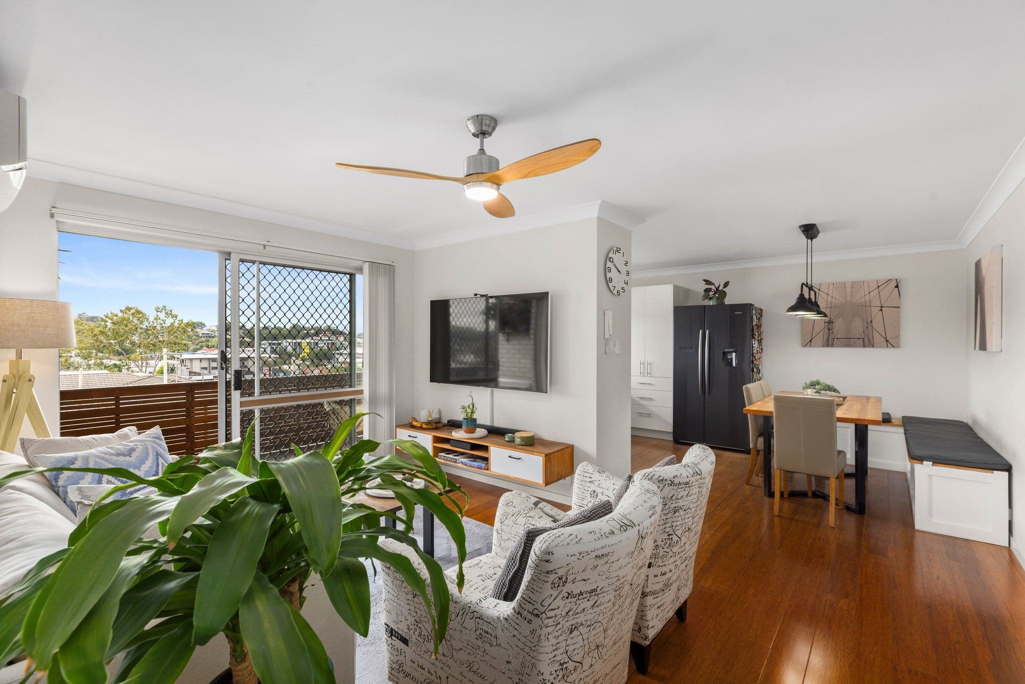 27 Mountain Street, Mount Gravatt QLD 4122, Mount Gravatt - Image 1