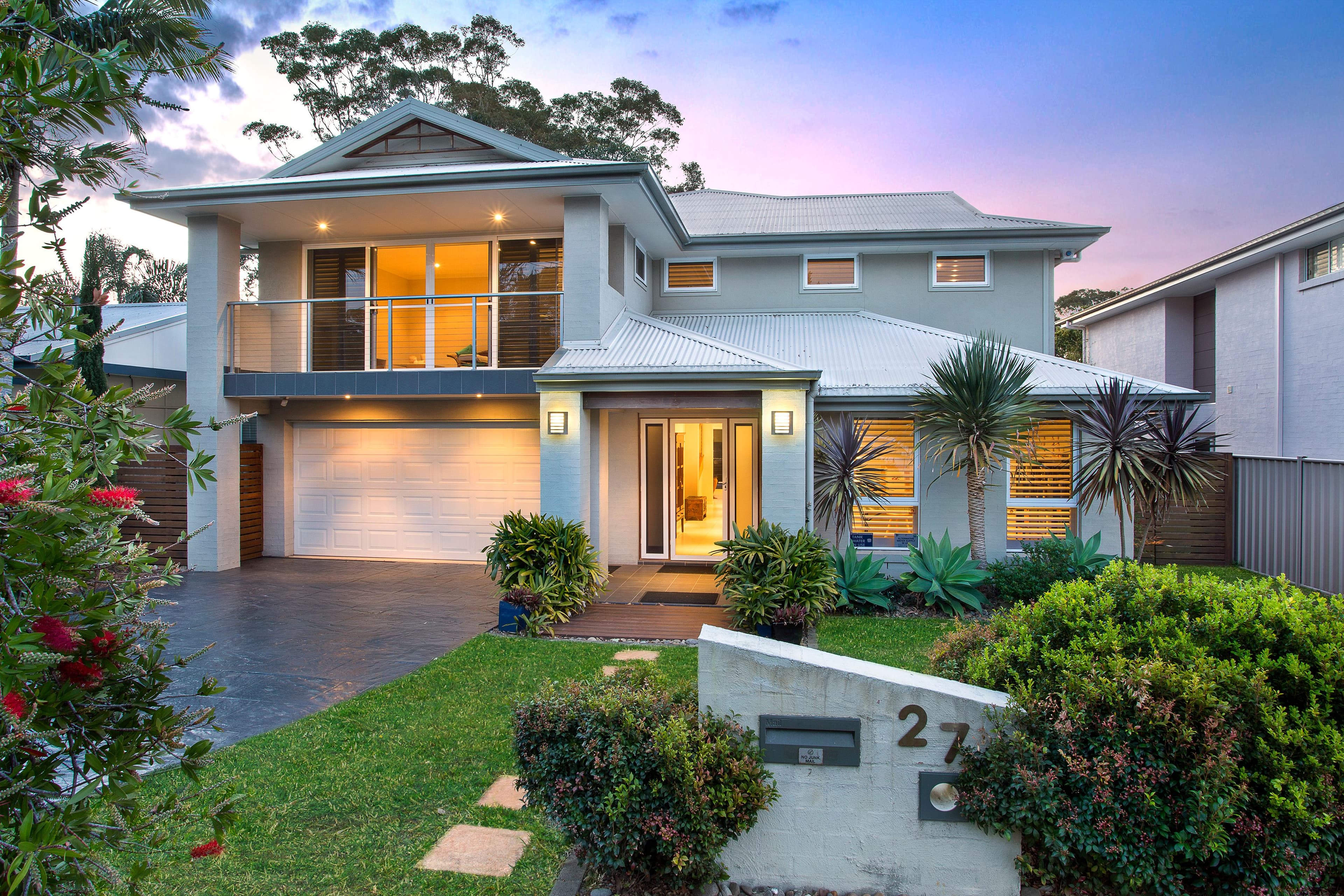 27 Lakin Street, Bateau Bay - Image 1