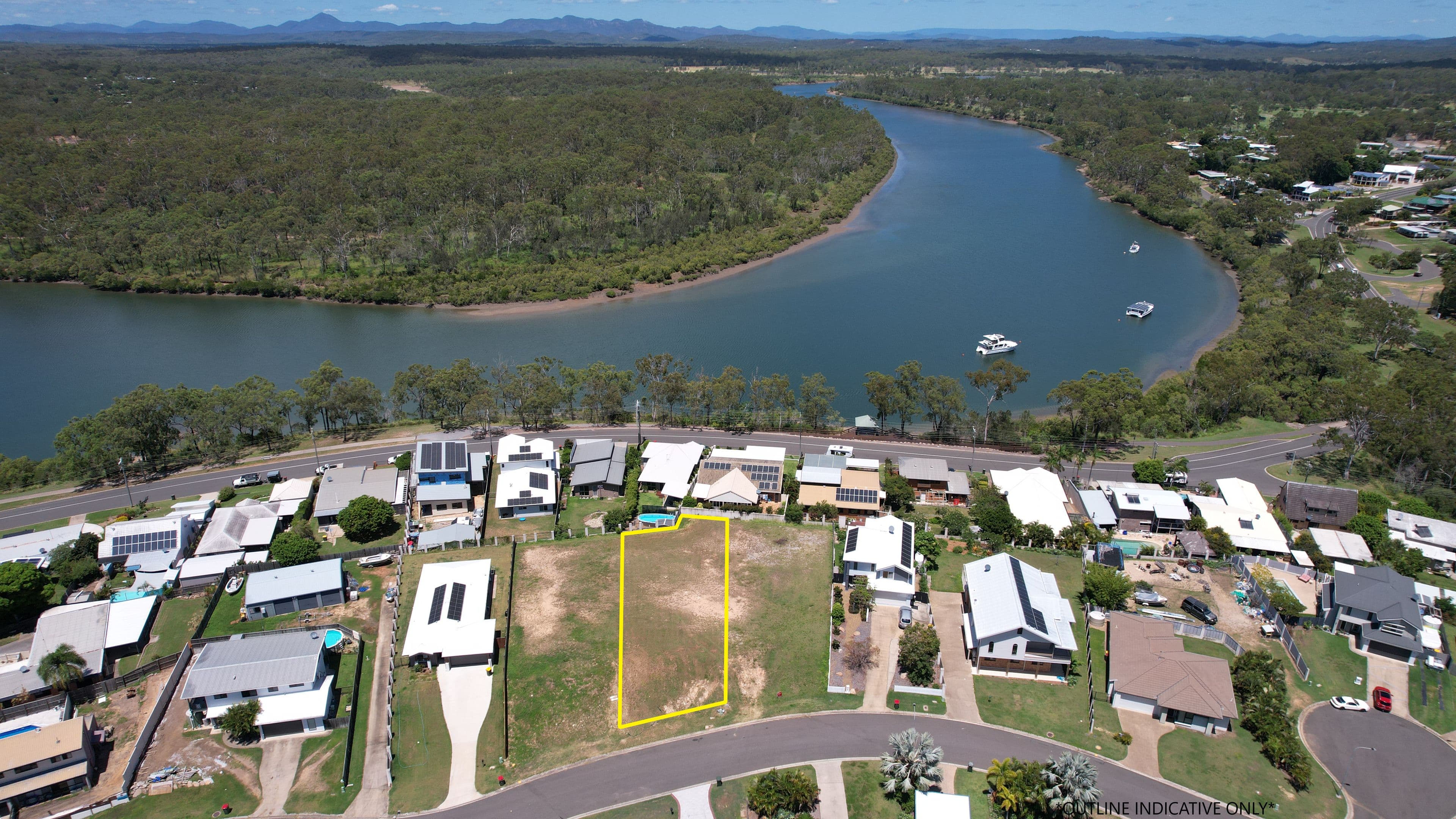 9 Richard Street, Boyne Island QLD 4680, Boyne Island - Image 1
