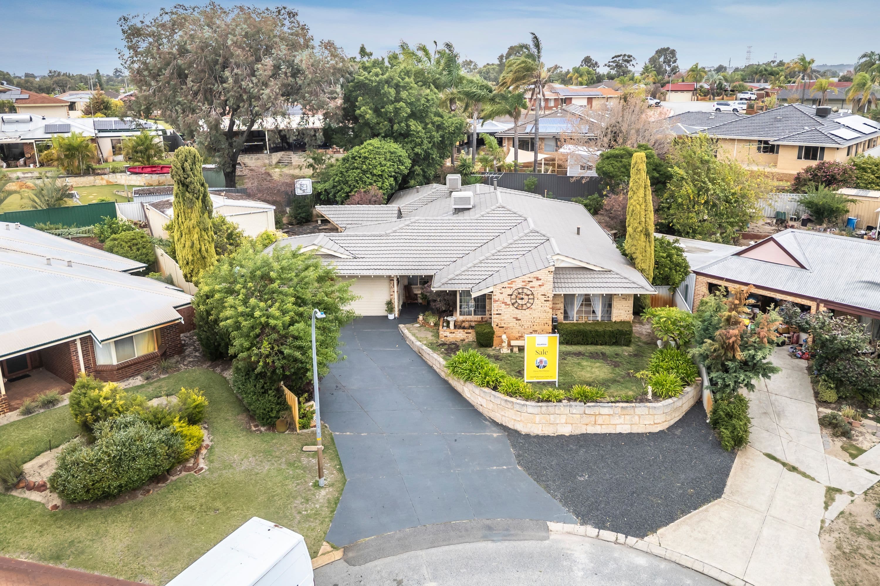 8 Hawk Close, Ballajura WA 6066, Ballajura - Image 1