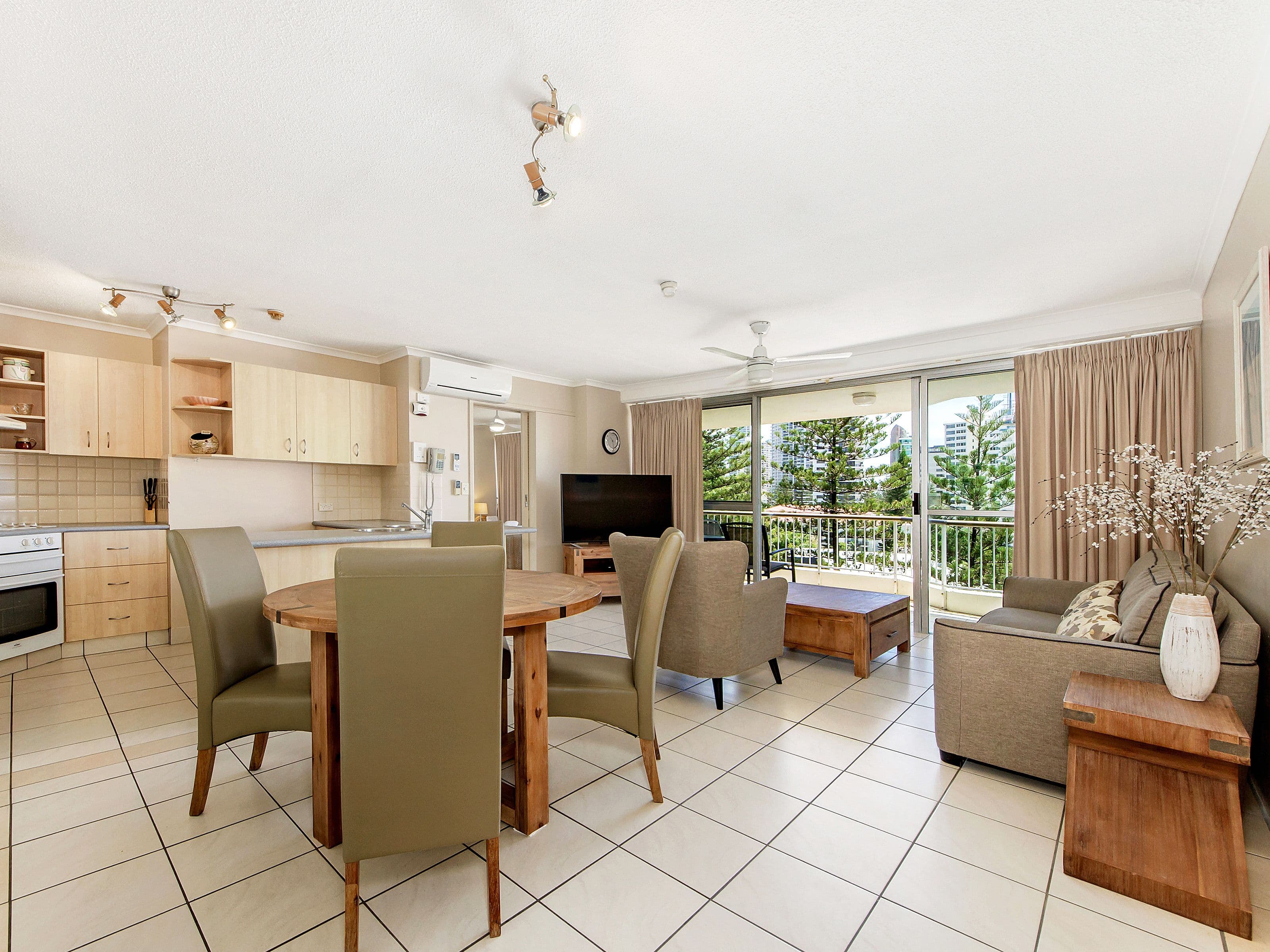 10 Vista Street, Surfers Paradise QLD 4217, Surfers Paradise - Image 1