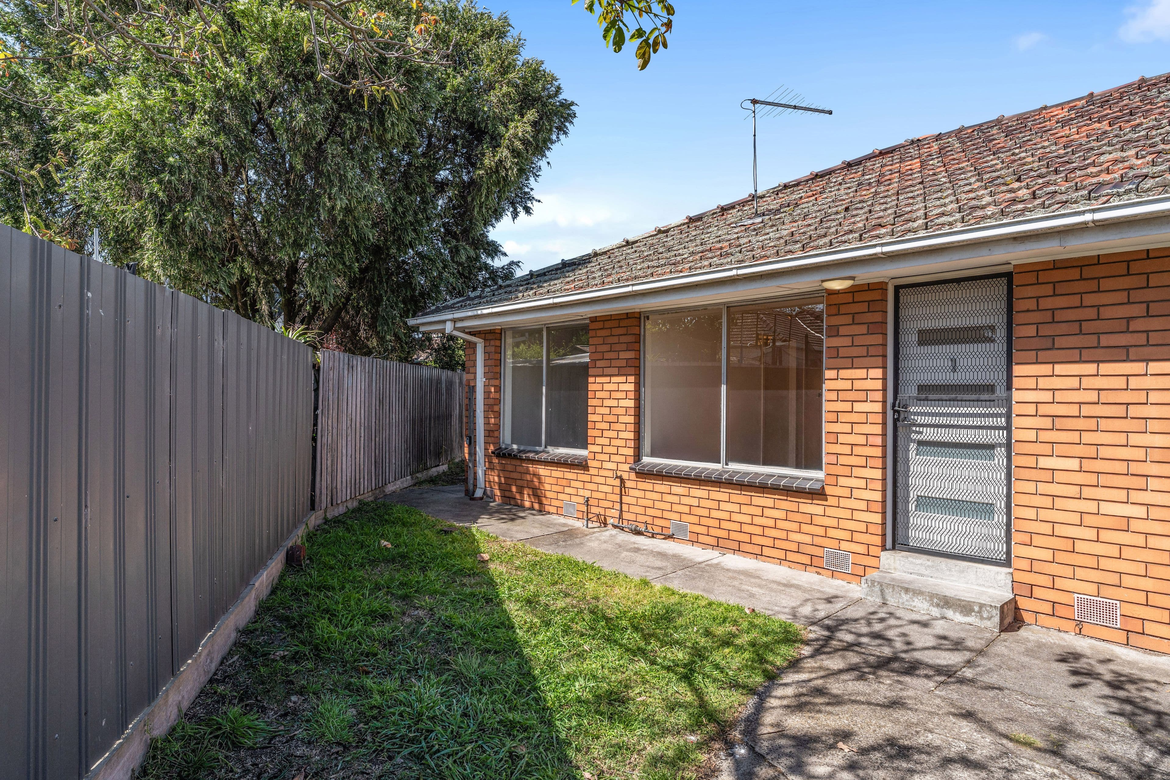 102 Crookston Road, Reservoir VIC 3073, Reservoir - Image 1