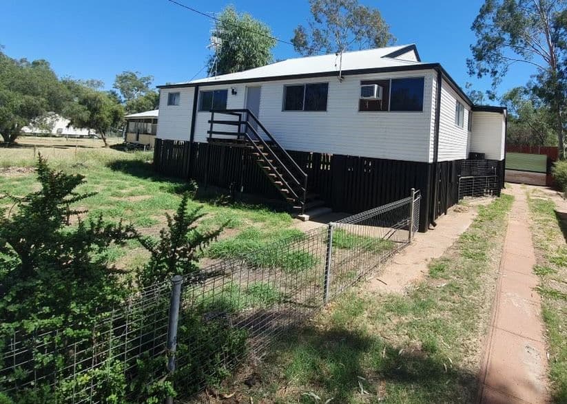 139 Edward Street, Charleville QLD 4470, Charleville - Image 1
