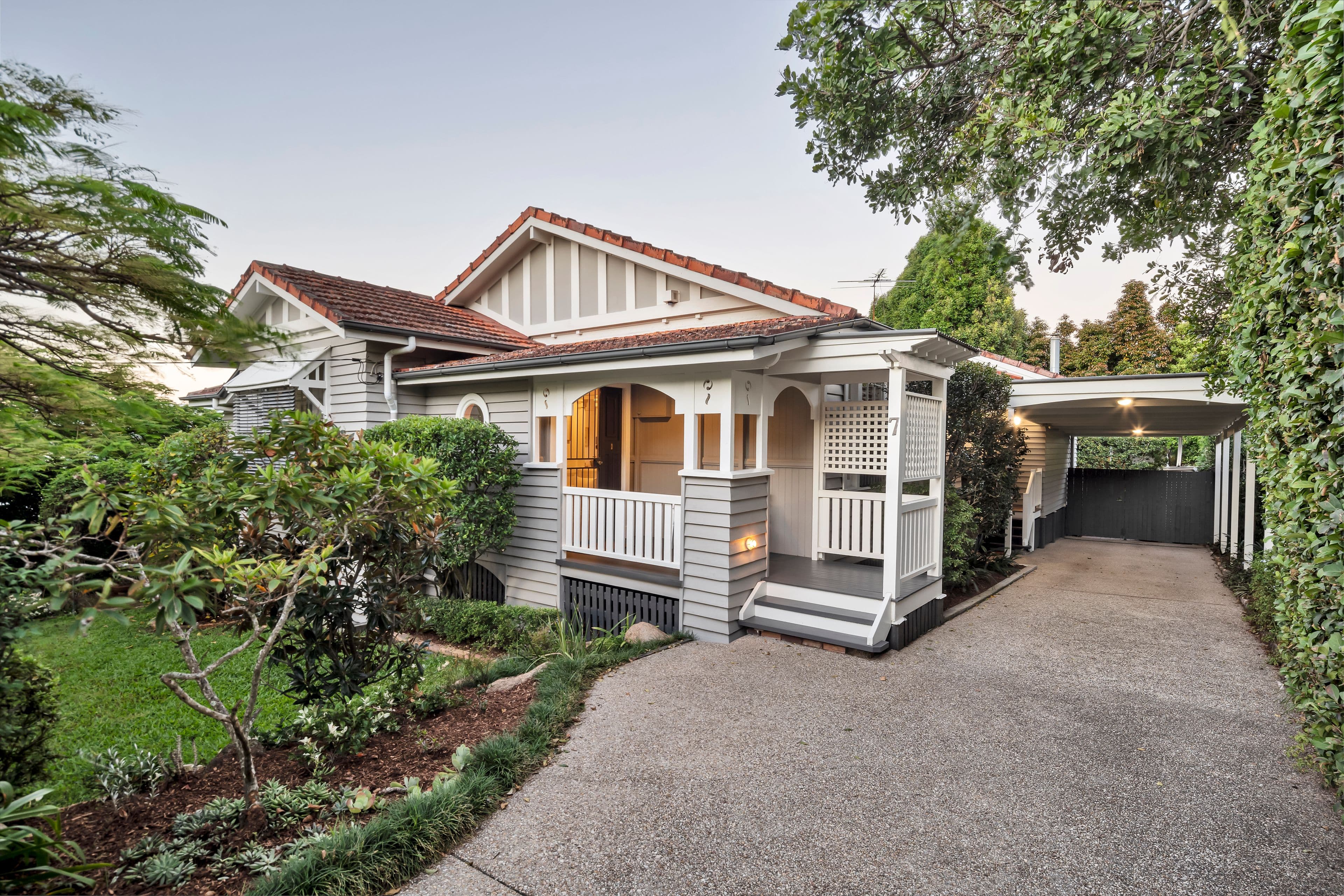 7 Enderley Avenue, Clayfield QLD 4011, Clayfield - Image 1