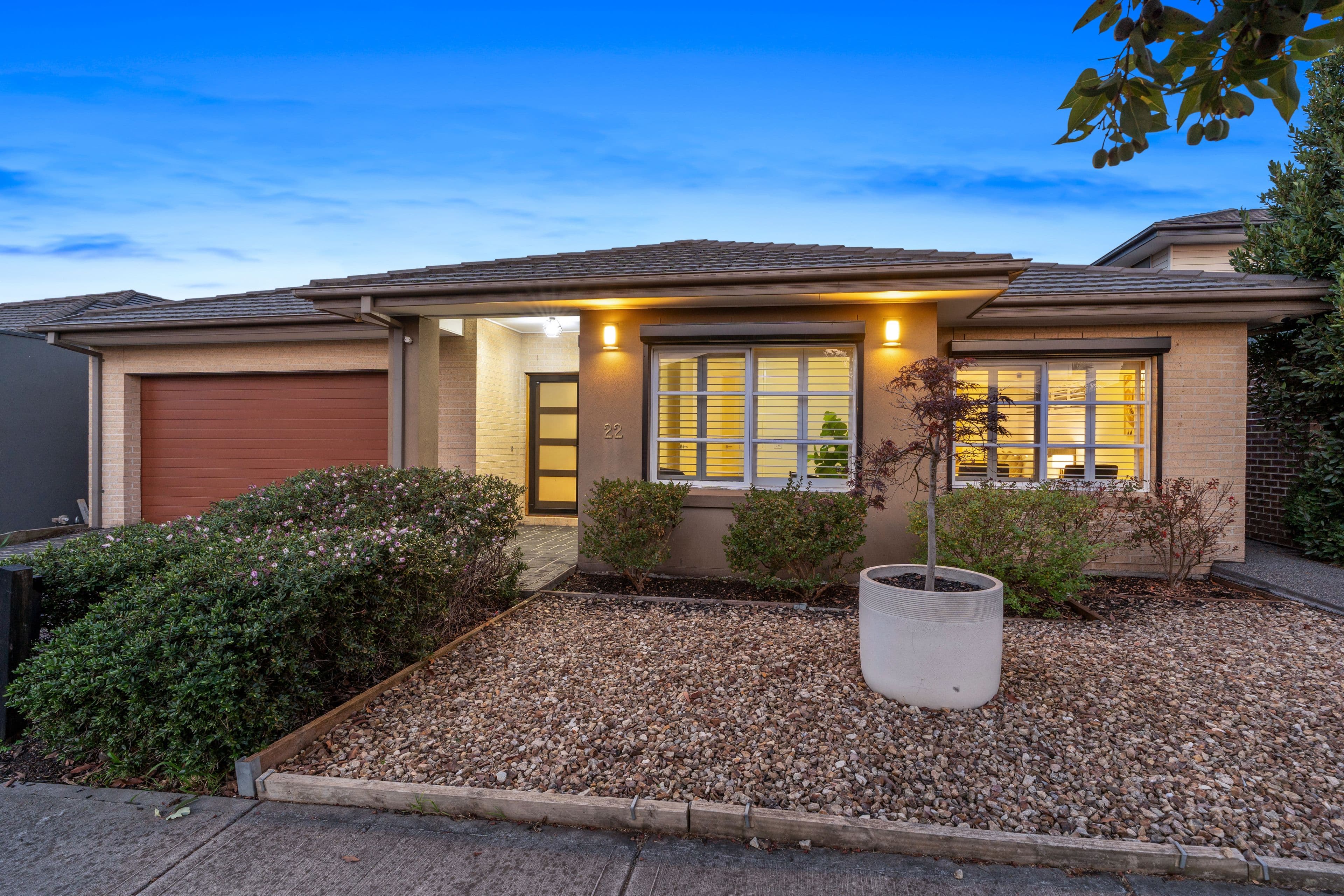 22 Clopton Rise, Craigieburn VIC 3064, Craigieburn - Image 1