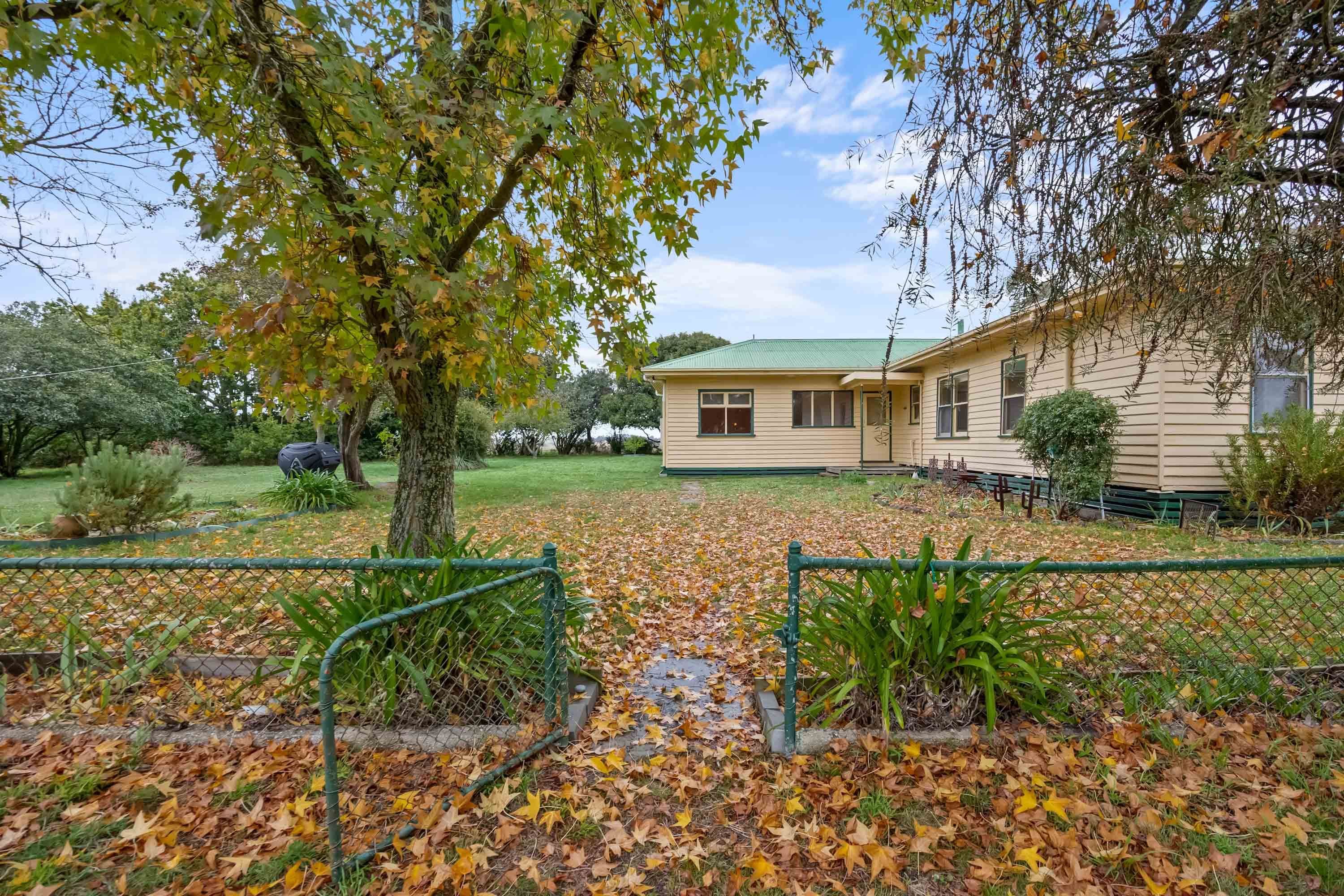 212A Carngham-Trawalla Road, Carngham VIC 3351, Carngham - Image 1