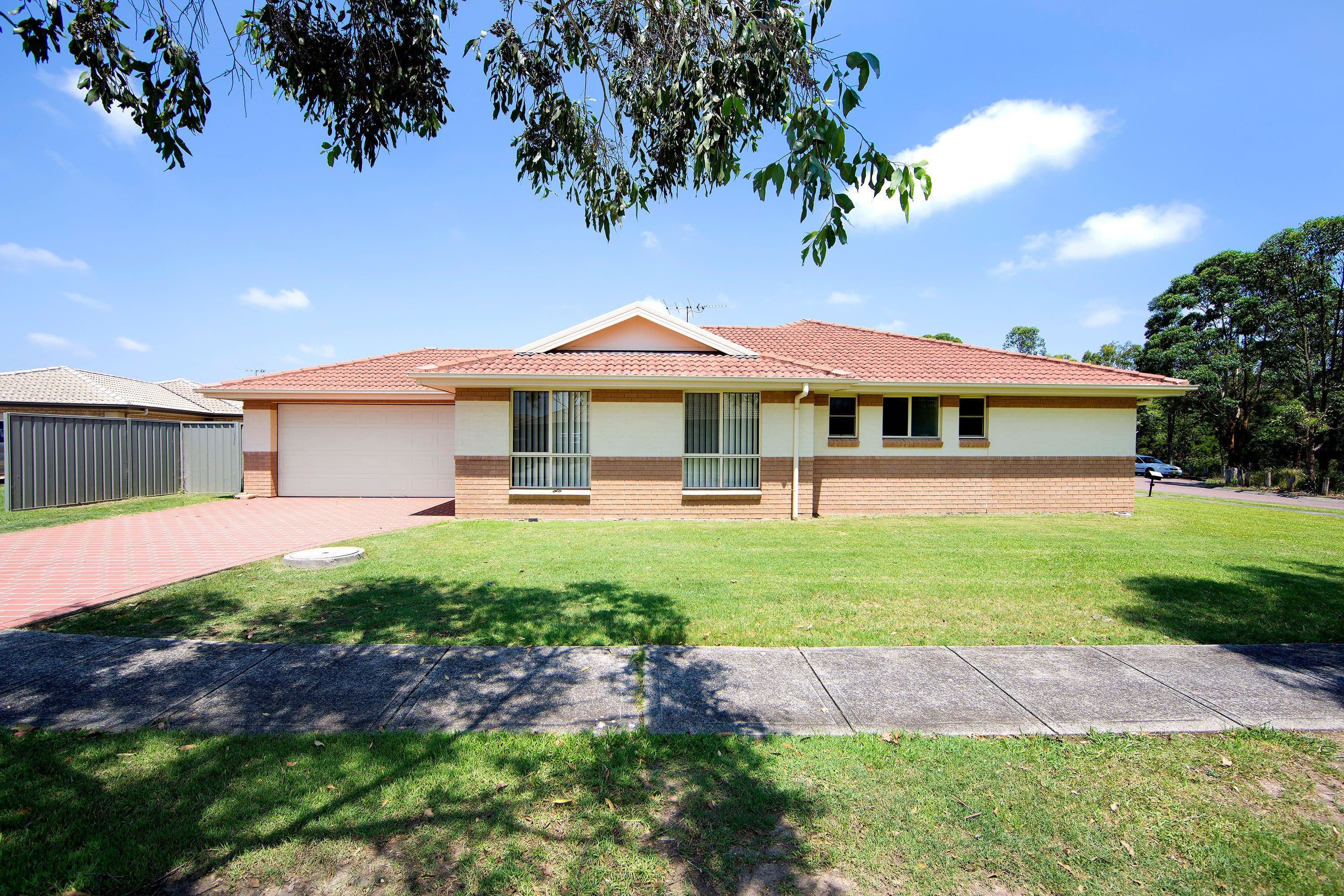19 Peony Place, Hamlyn Terrace - Image 1