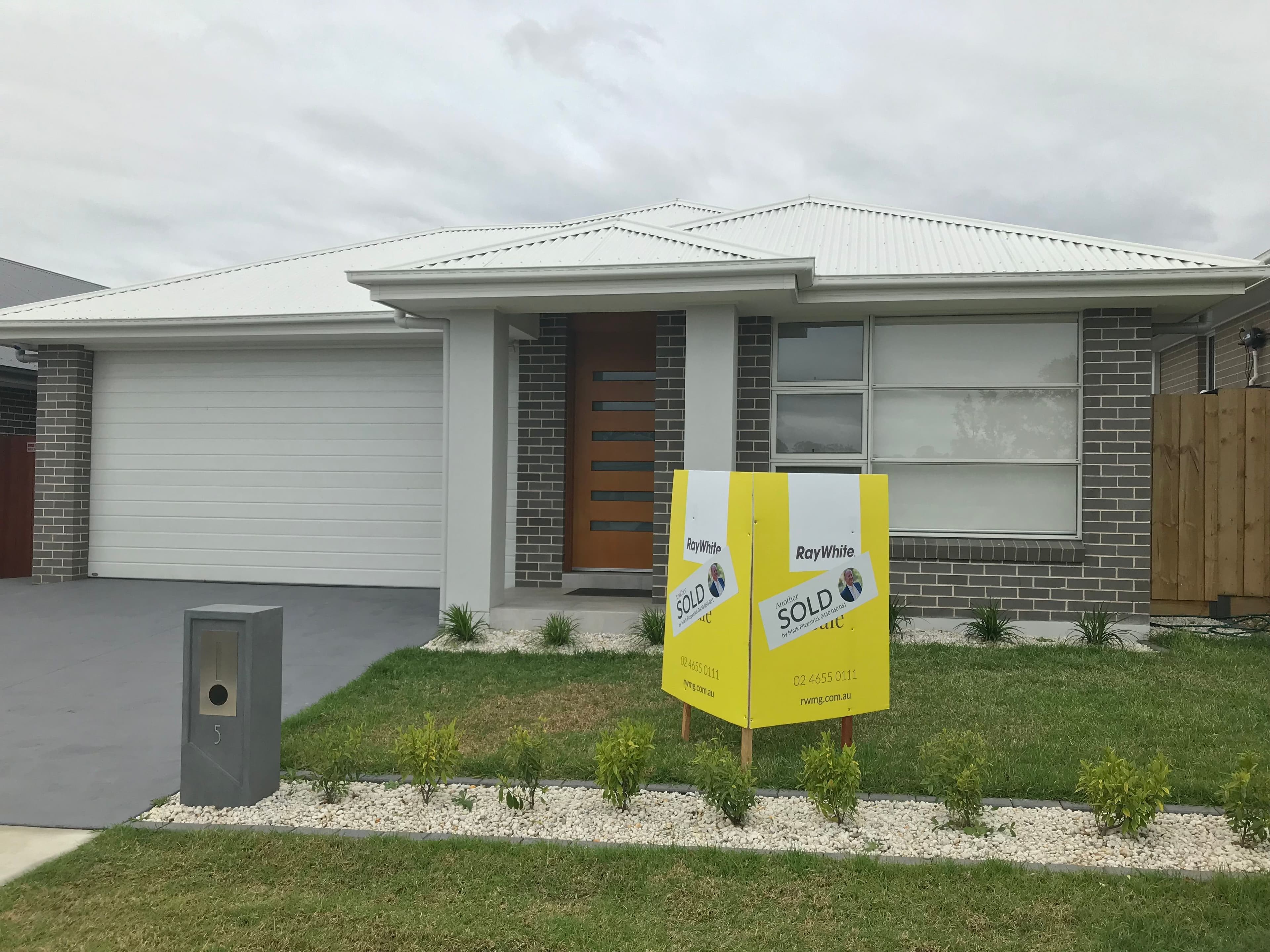 5 (2221) Gore Road, Spring Farm NSW 2570, Spring Farm - Image 1