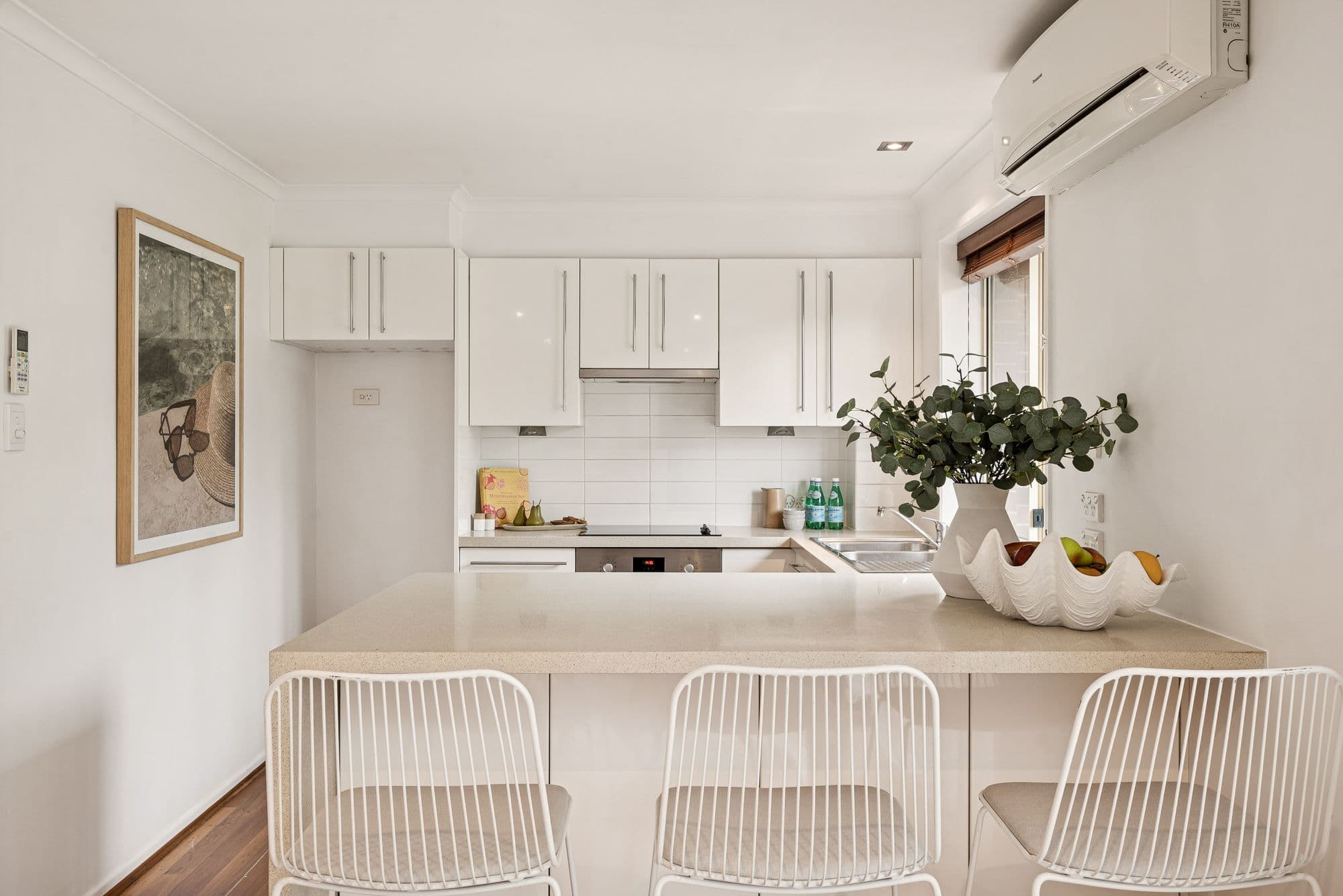 9 Jerdanefield Road, St Lucia QLD 4067, St Lucia - Image 1