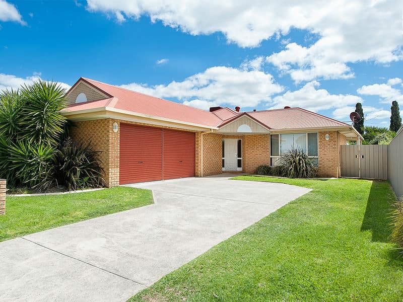 10 Condon Place, Lavington - Image 1