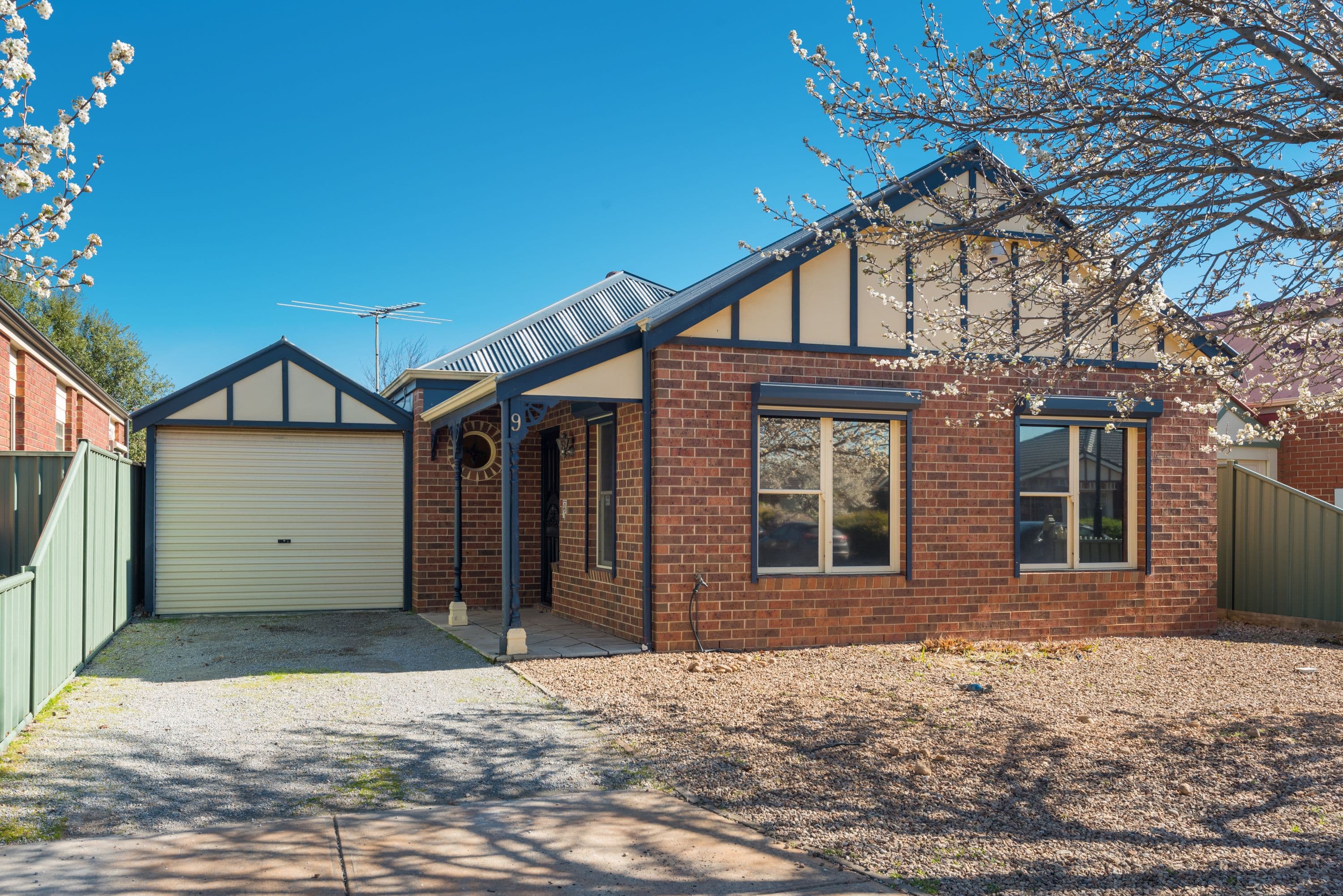 9 Islington Place, Caroline Springs VIC 3023, Caroline Springs - Image 1