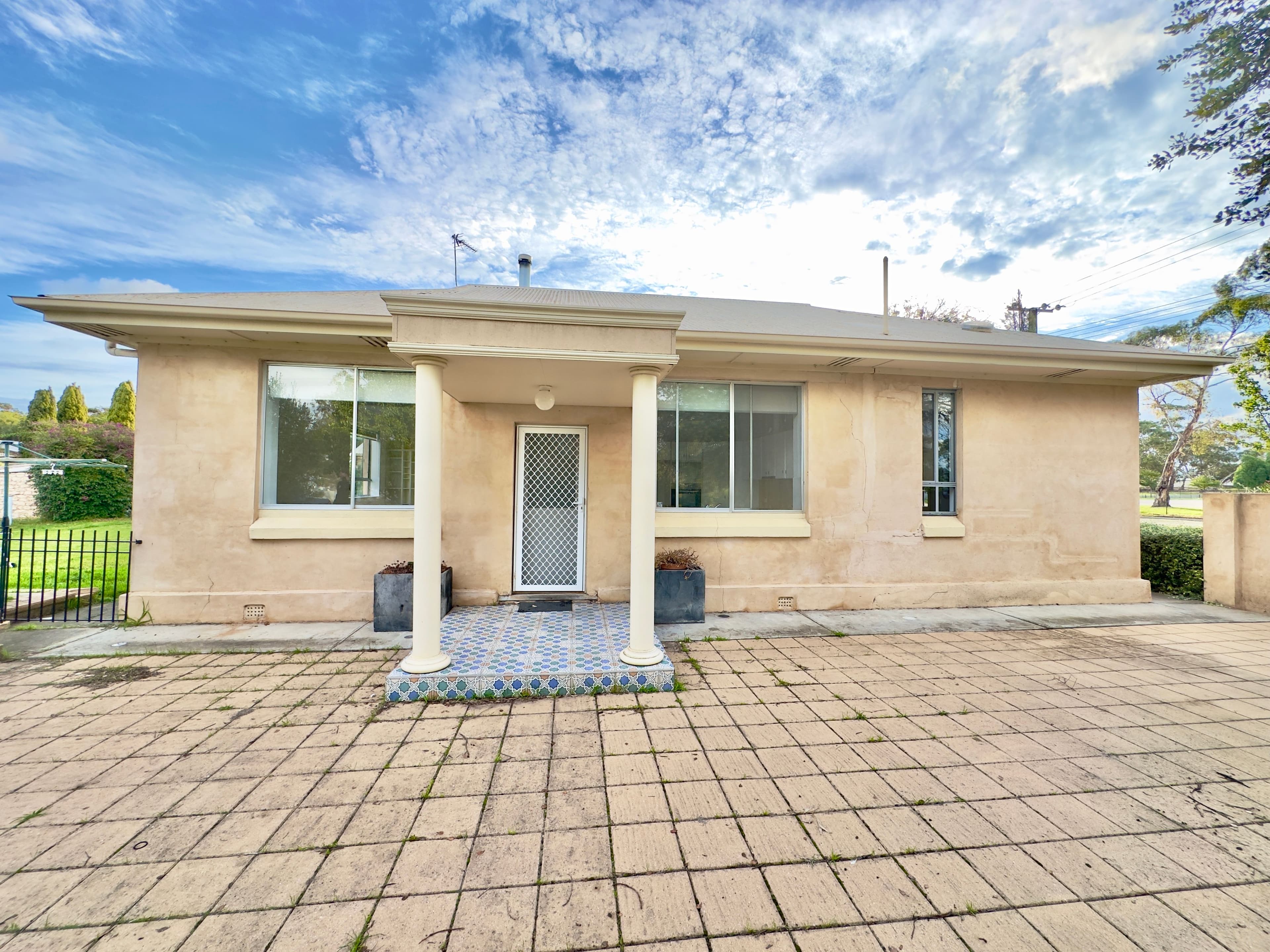 82 Victoria Parade, Bordertown SA 5268, Bordertown - Image 1