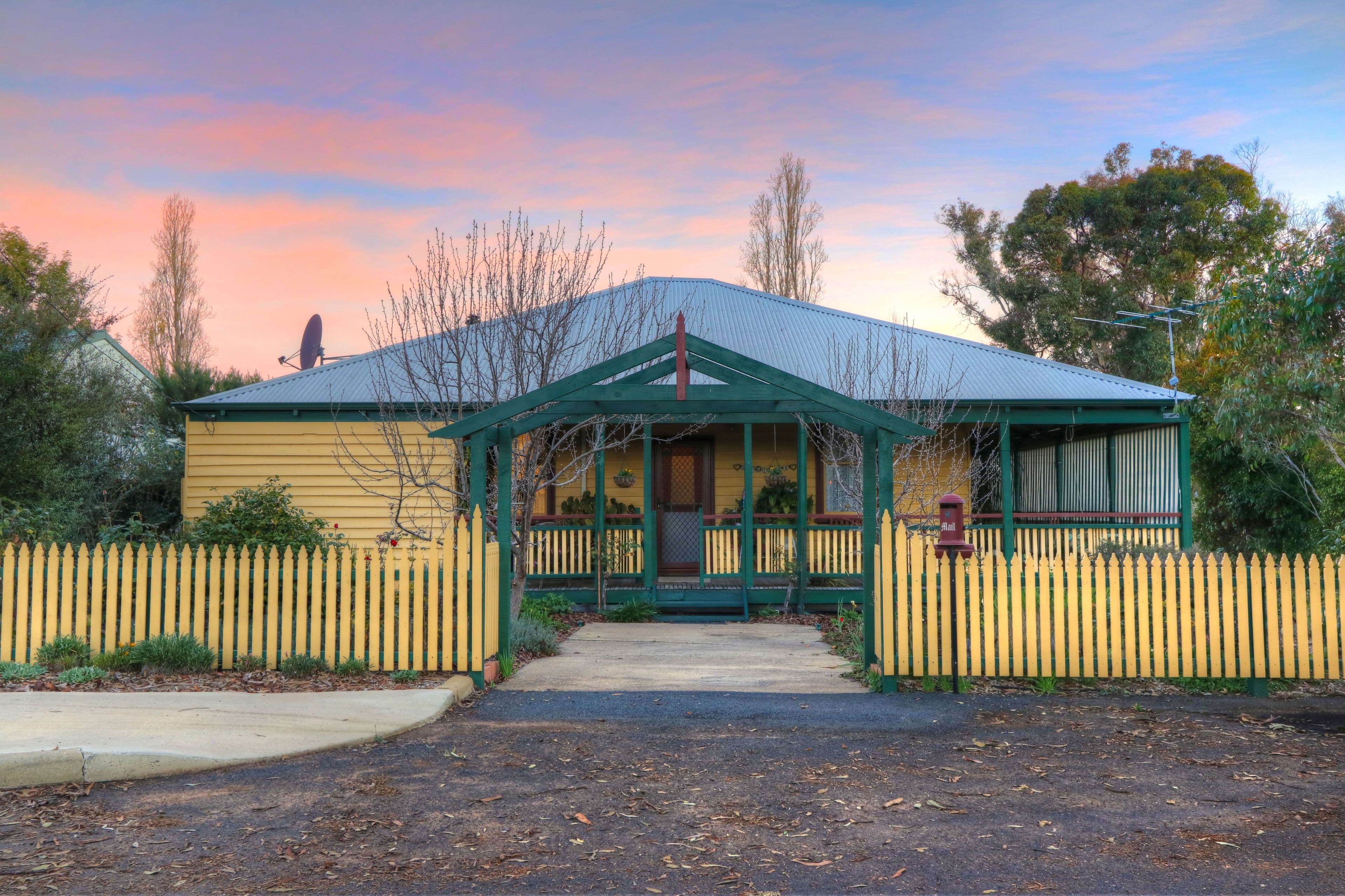 9 Blechynden Street, Boyup Brook WA 6244, Boyup Brook - Image 1