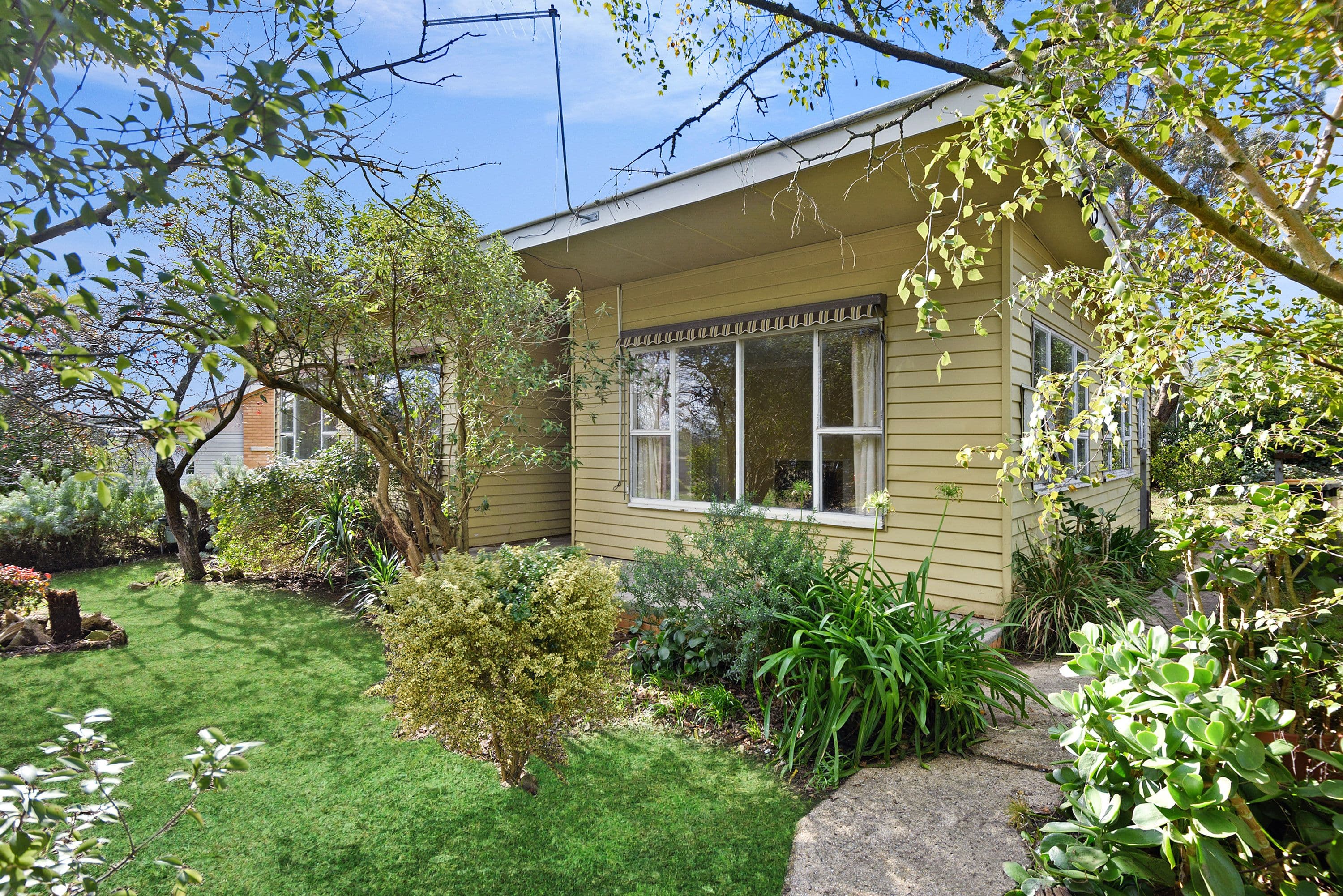 1045 Humffray Street South, Mount Pleasant VIC 3350, Mount Pleasant - Image 1