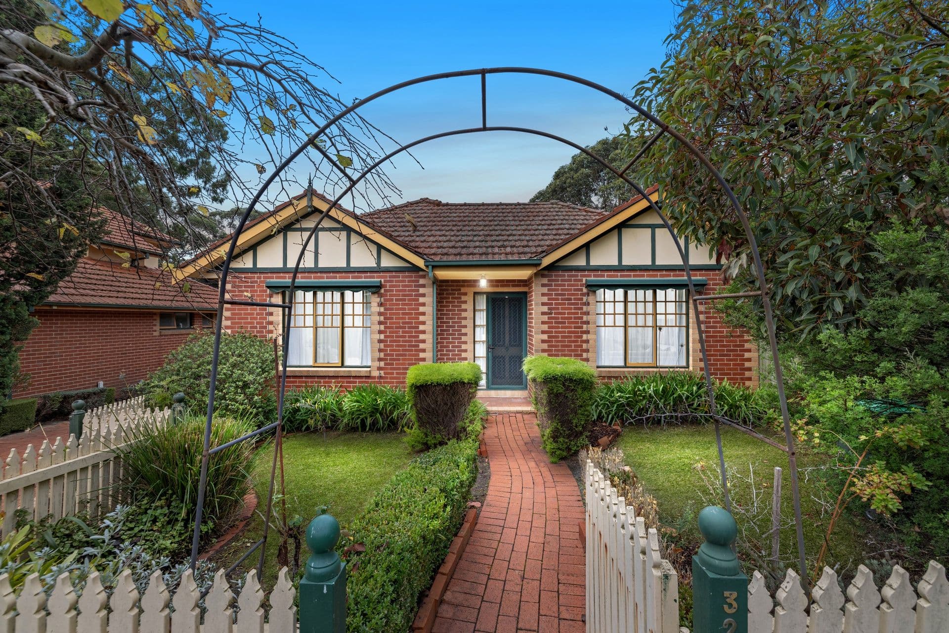 2/319-321 Blackburn Road, Burwood East VIC 3151, Burwood East - Image 1