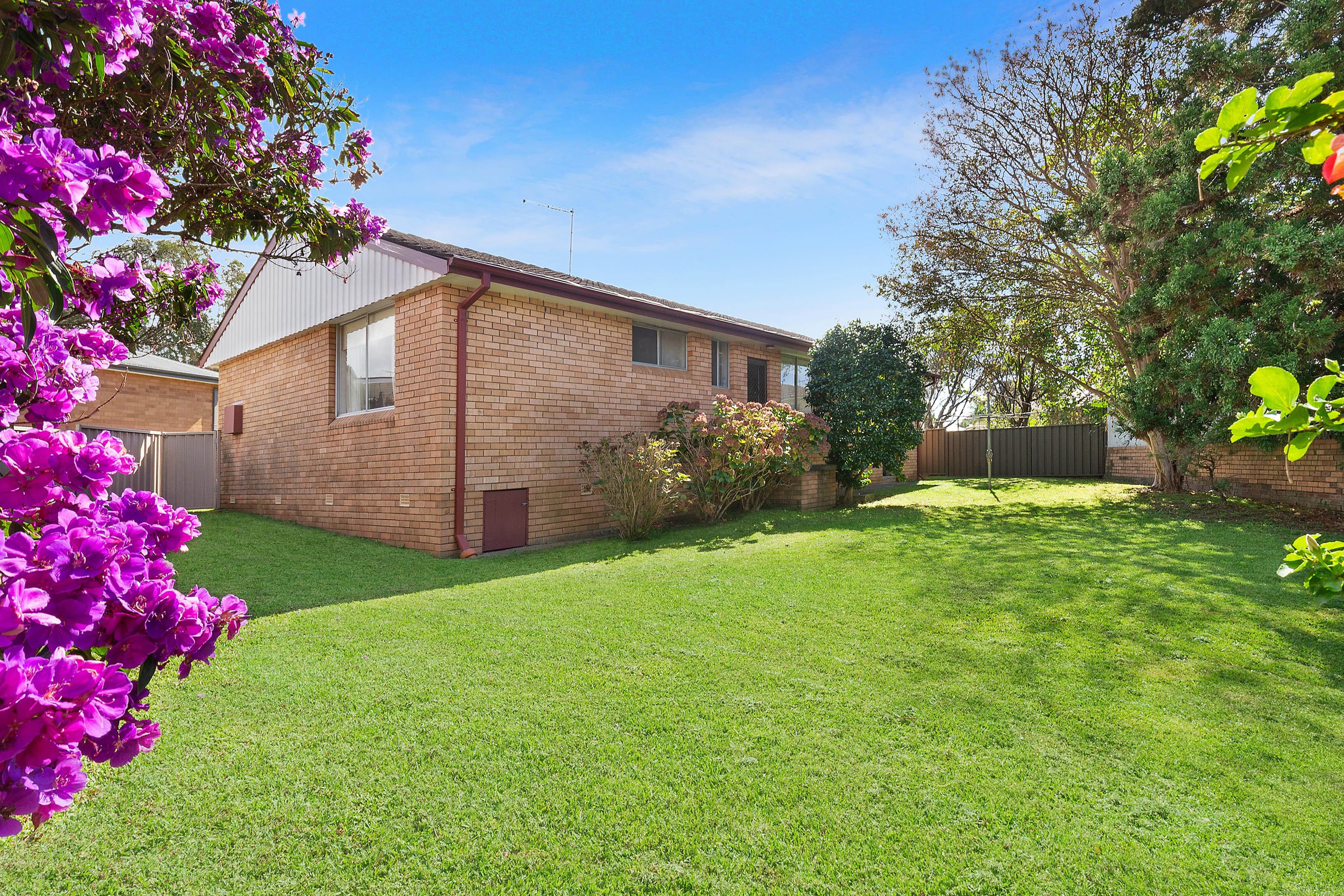 5 Maxwelton Place, Narraweena - Image 1