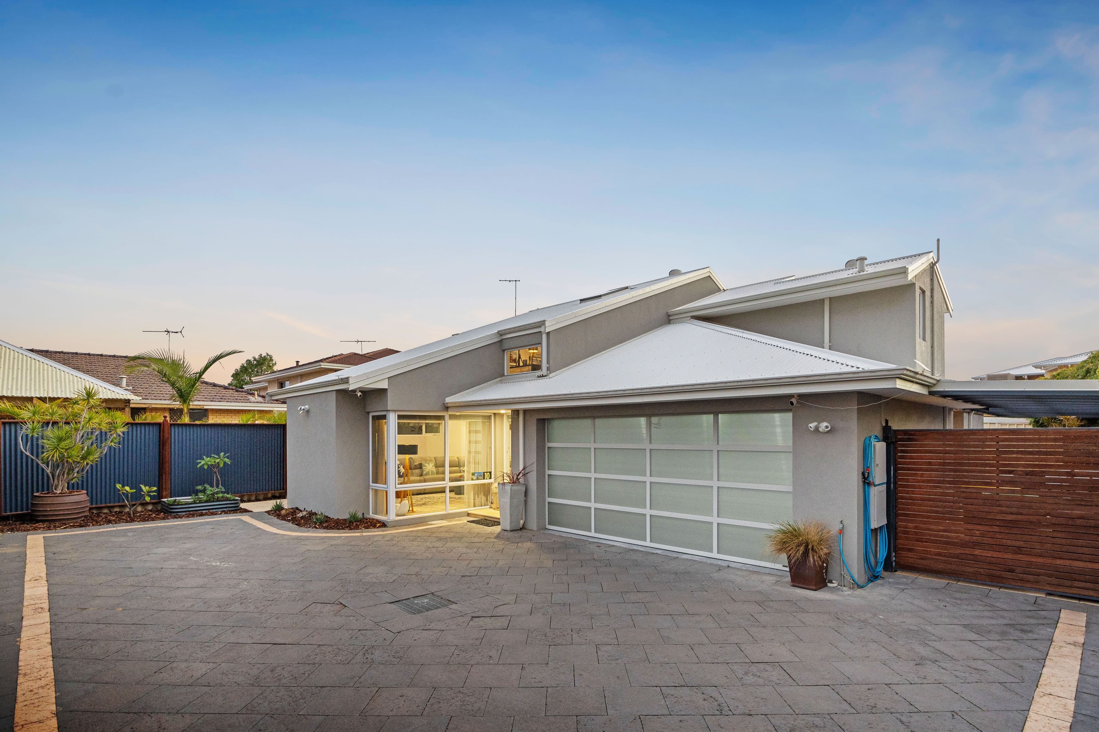 10 Lesueur Rise, Sorrento WA 6020, Sorrento - Image 1