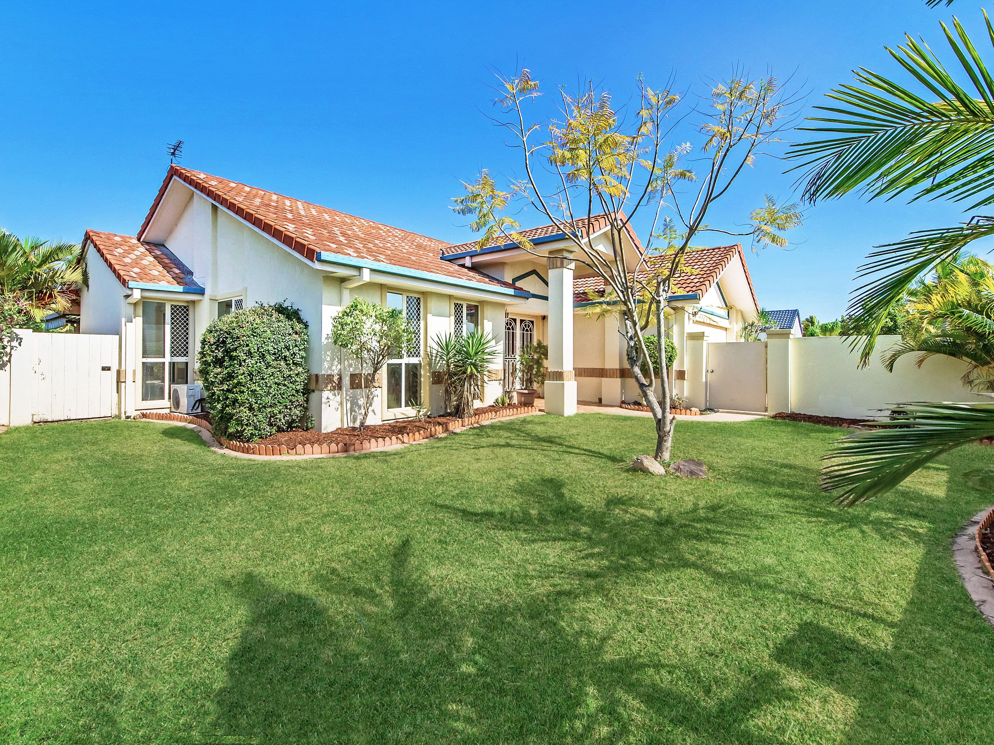 189 Dunlin Drive, Burleigh Waters QLD 4220, Burleigh Waters - Image 1