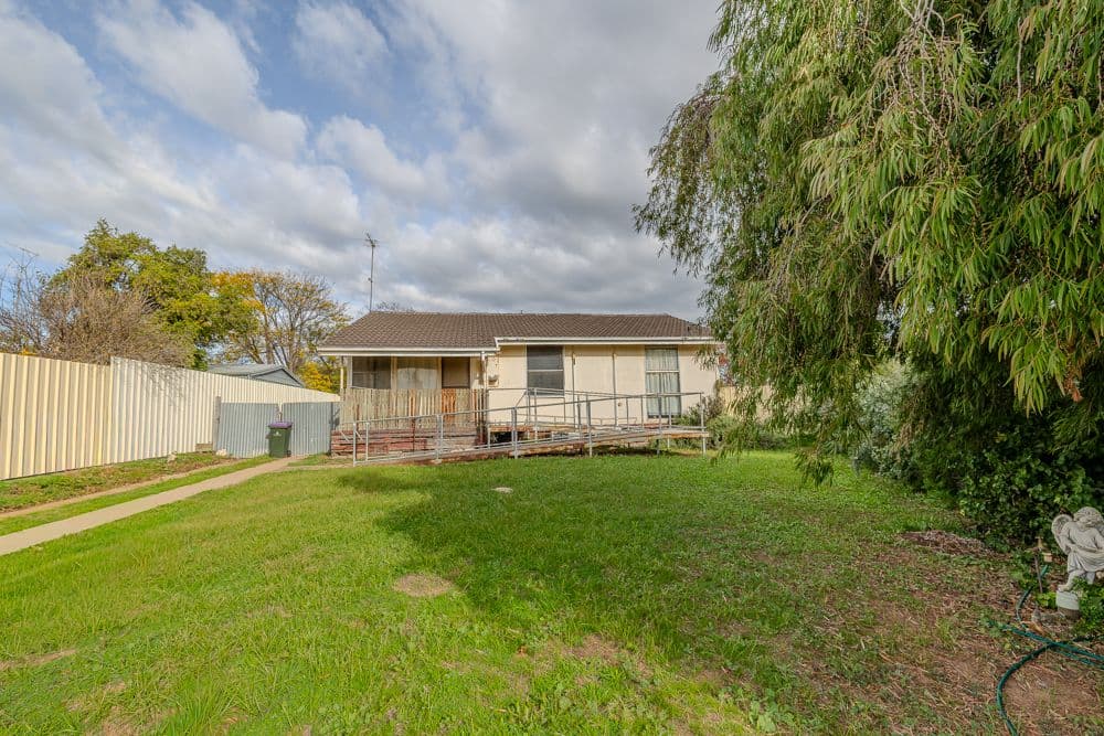 1 Vine Court, Ouyen VIC 3490, Ouyen - Image 1