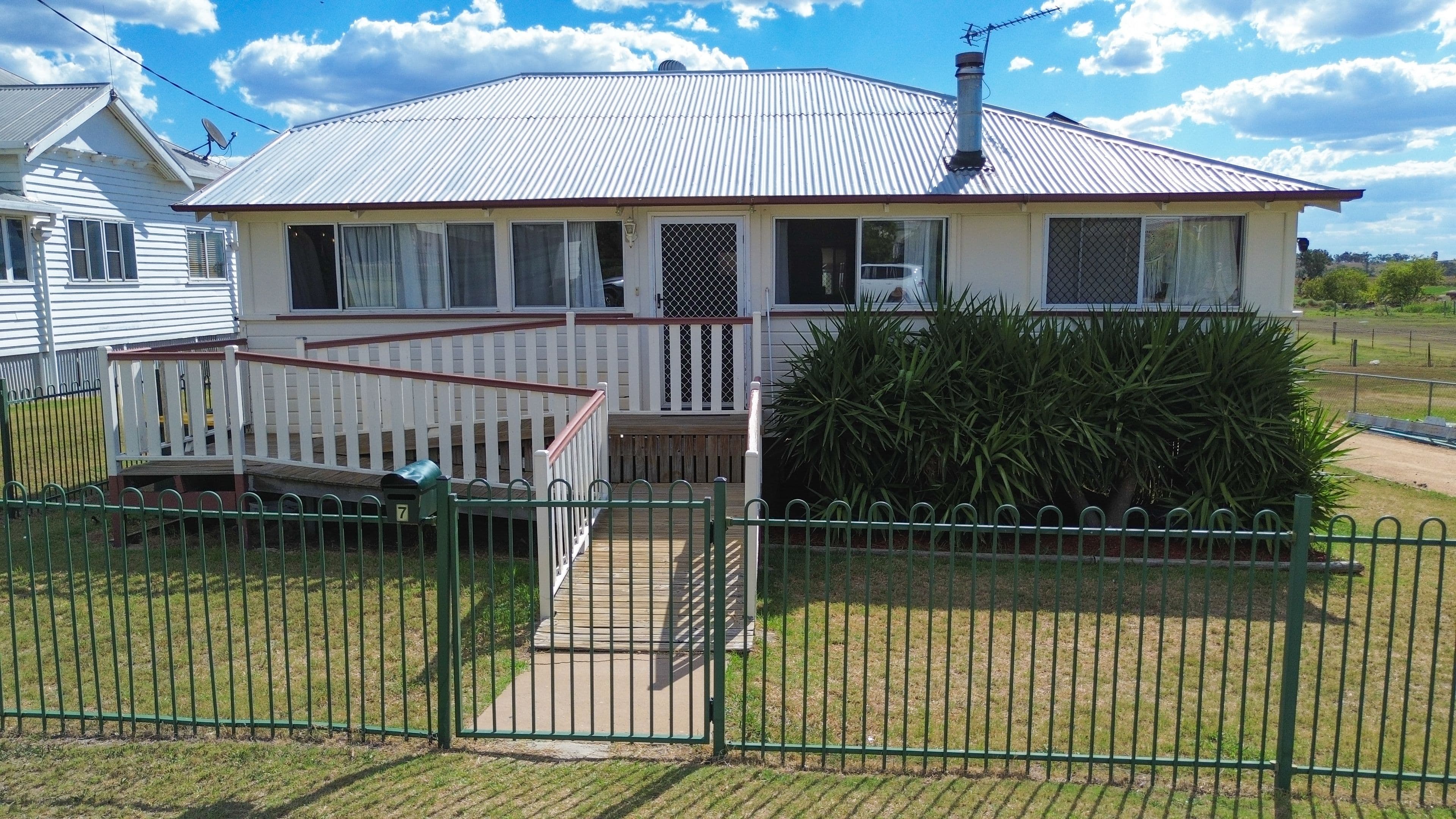 7 Short Street, Warwick QLD 4370, Warwick - Image 1