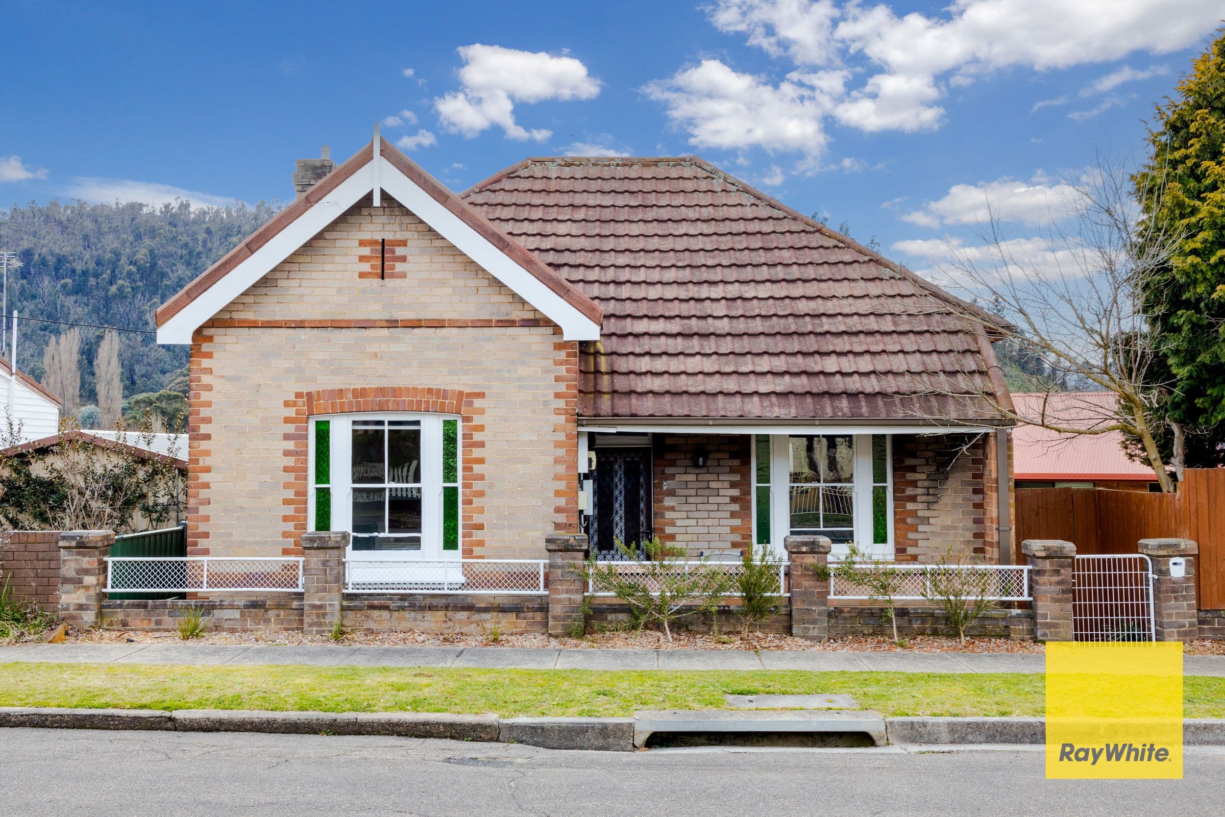 2 Read Avenue, Lithgow NSW 2790, Lithgow - Image 1