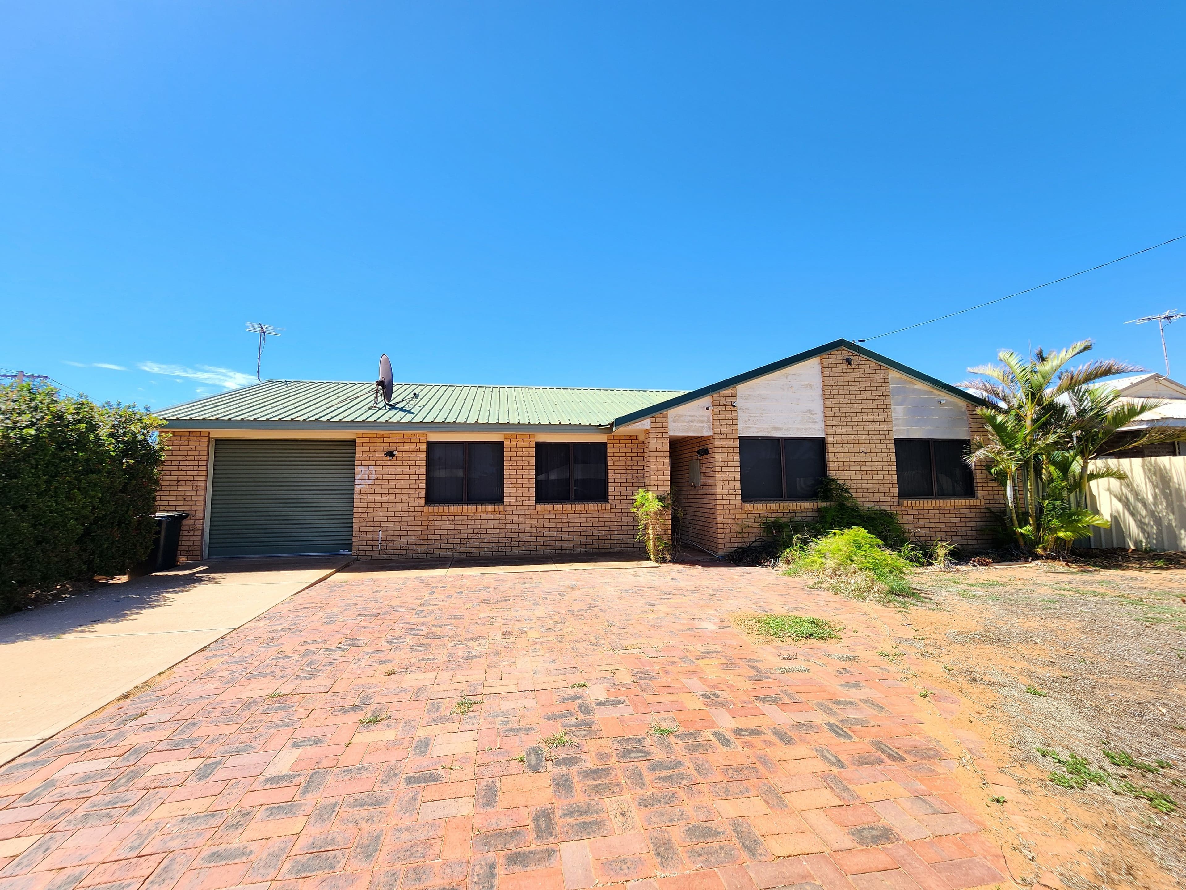 20 Meiklejohn Crescent, Carnarvon WA 6701, Brockman - Image 1