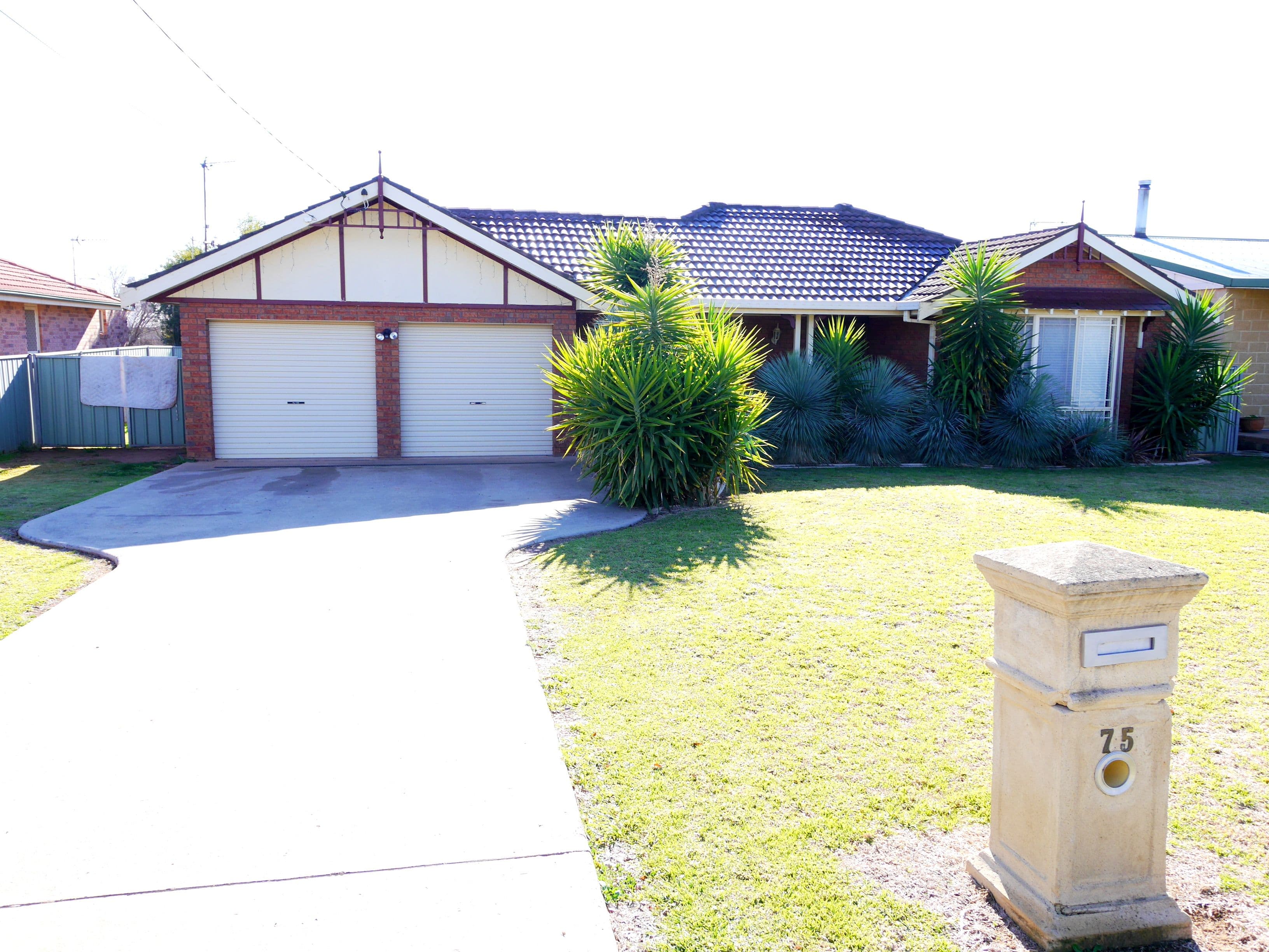 75 Lyall Street, Cowra - Image 1