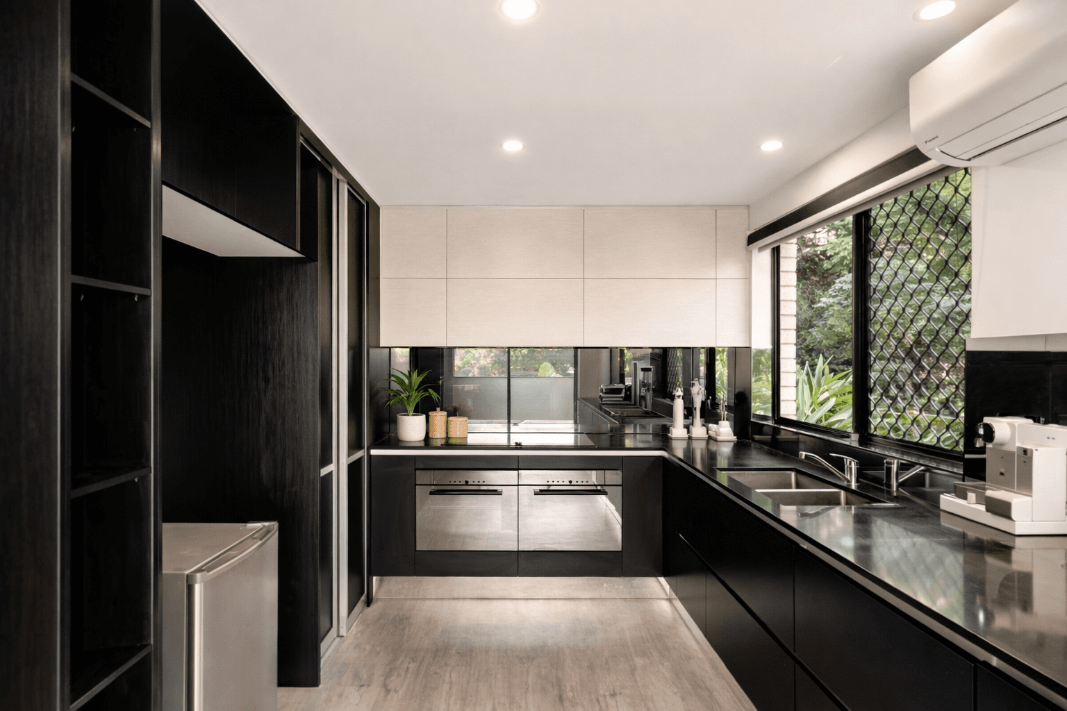 37/12 Bryce Street, St Lucia QLD 4067, St Lucia - Image 1