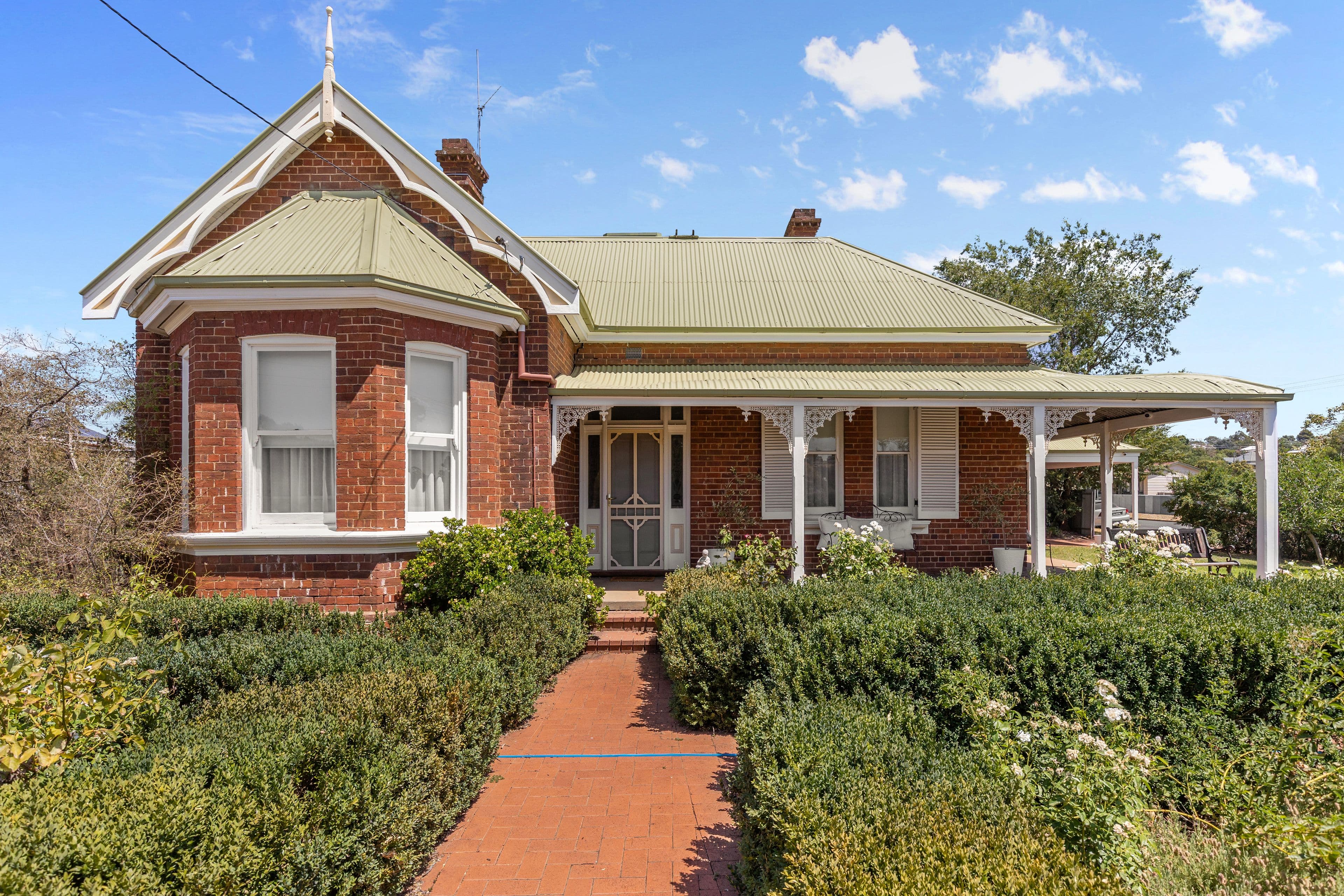 45 Railway Parade, Junee NSW 2663, Junee - Image 1