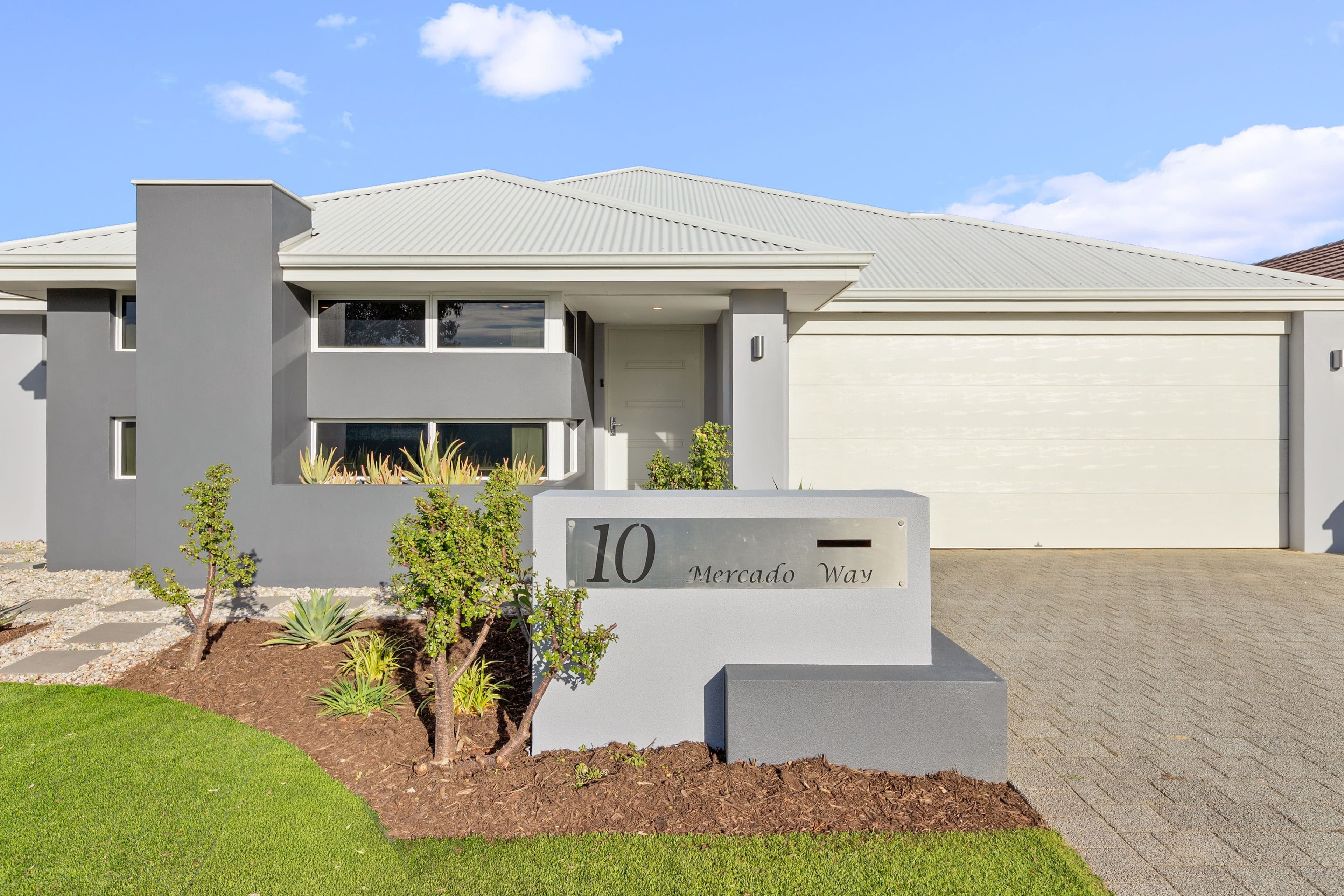 10 Mercado Way, Alkimos WA 6038, Alkimos - Image 1