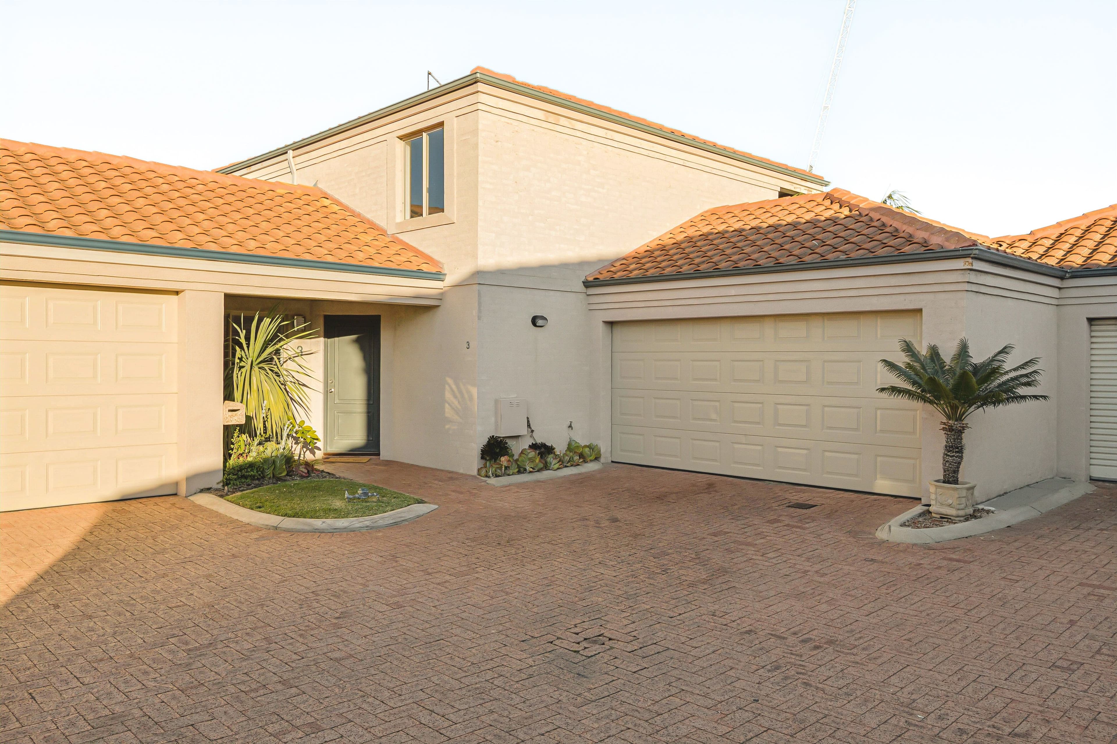 3/160 West Coast Drive, Sorrento WA 6020, Sorrento - Image 1