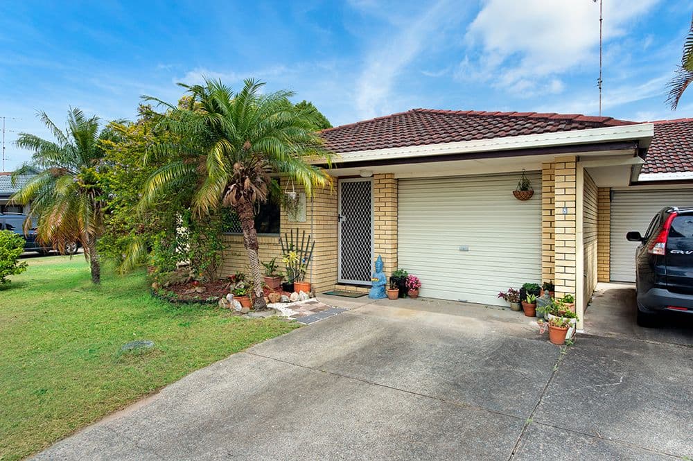 8 Crimson Court, Miami QLD 4220, Miami - Image 1