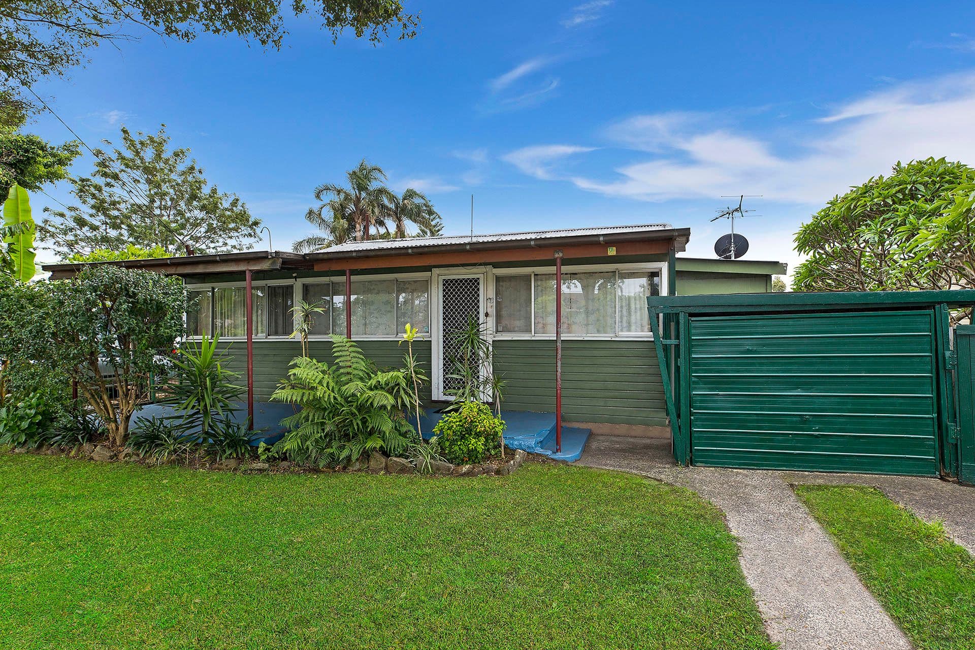 83 Wyong Road, Killarney Vale NSW 2261, Killarney Vale - Image 1